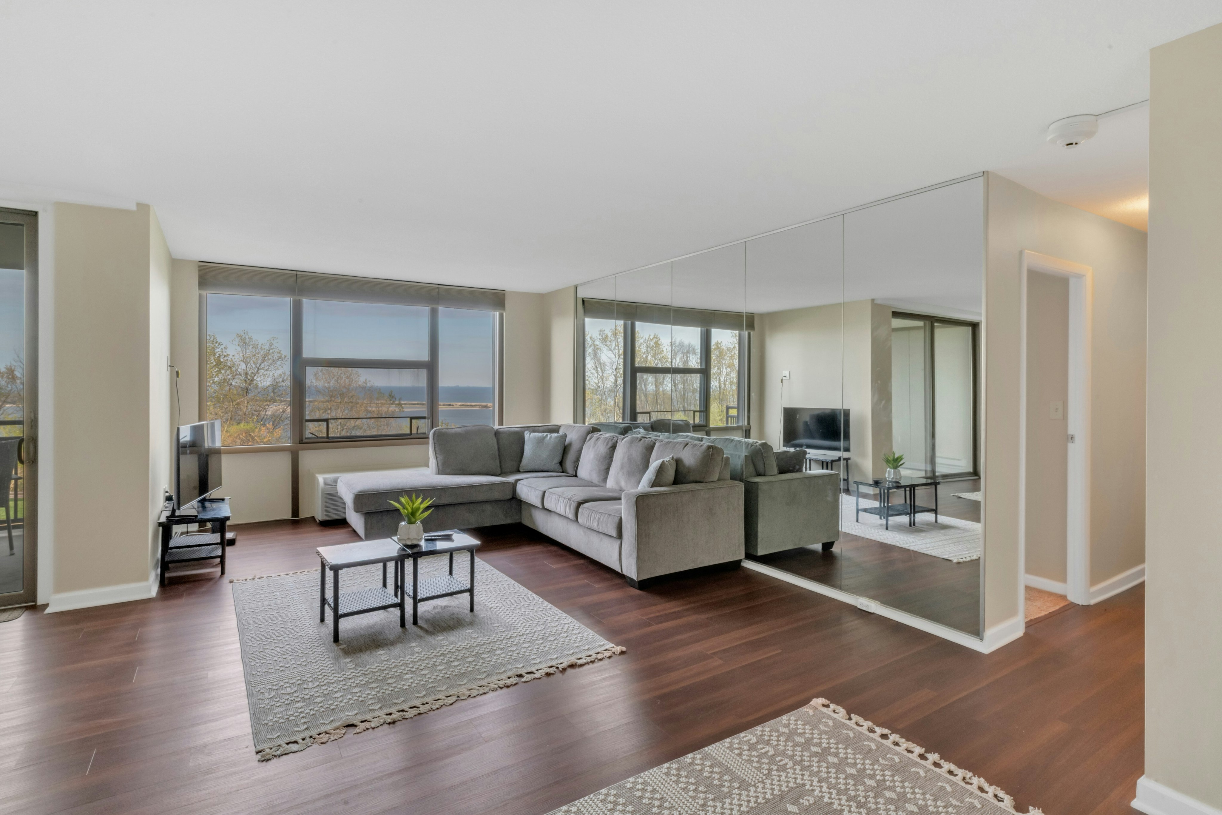 1 Scenic Drive Unit # 209