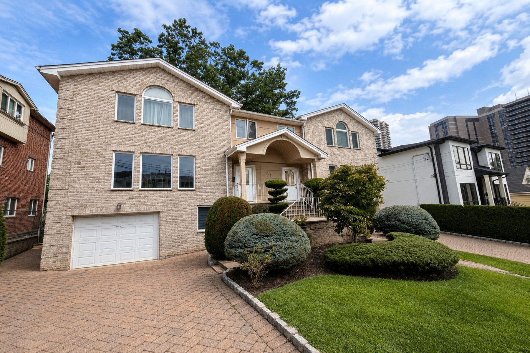217 Slocum Way 