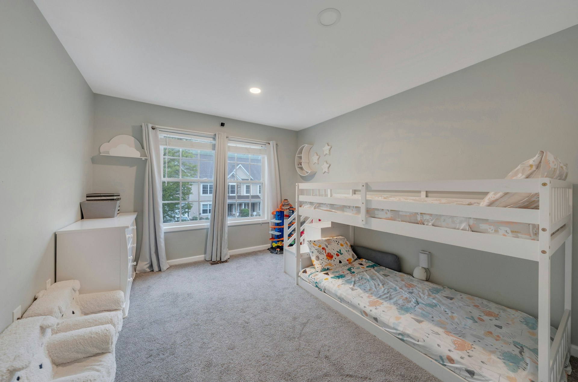 28 Peach Tree Lane 