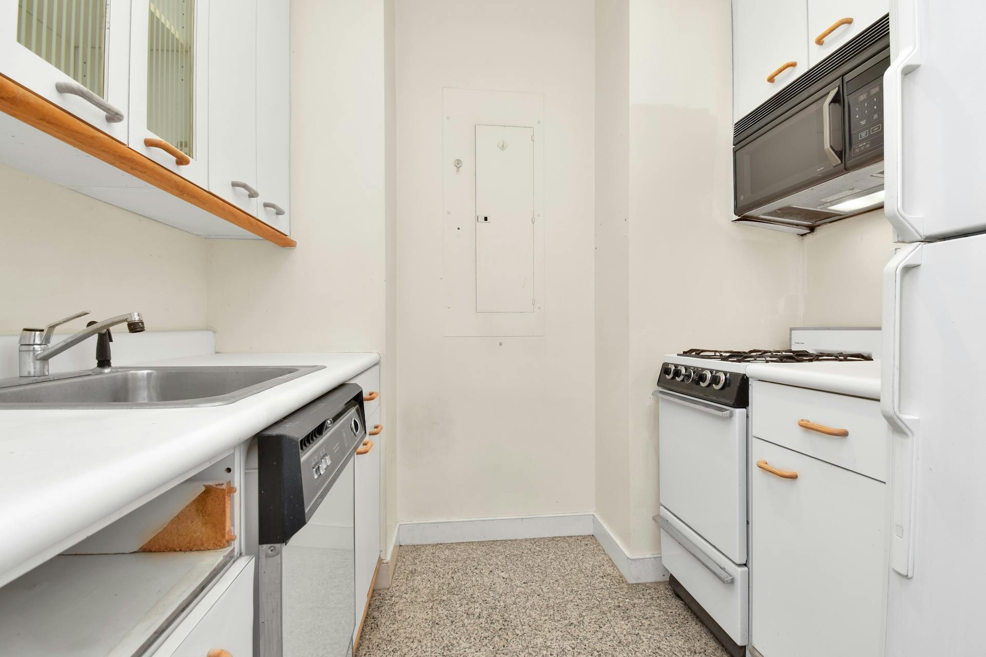 120 East 87th Street P8G
