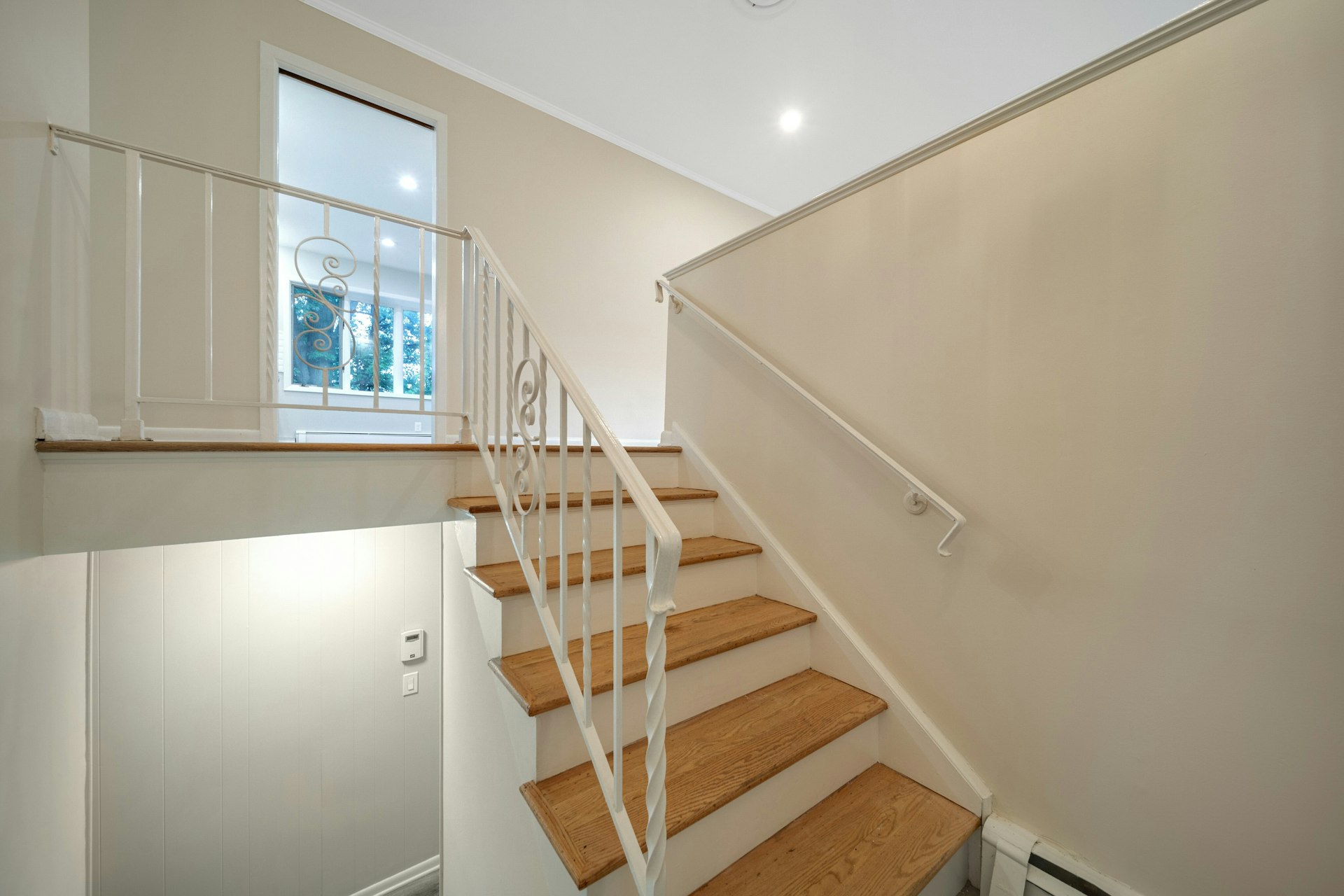 32 Rock Road 