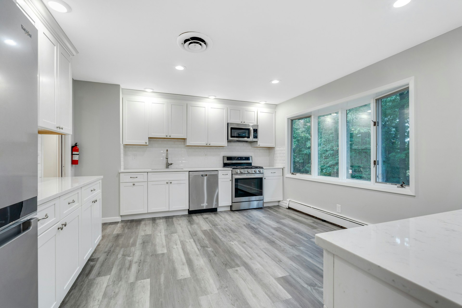 32 Rock Road 