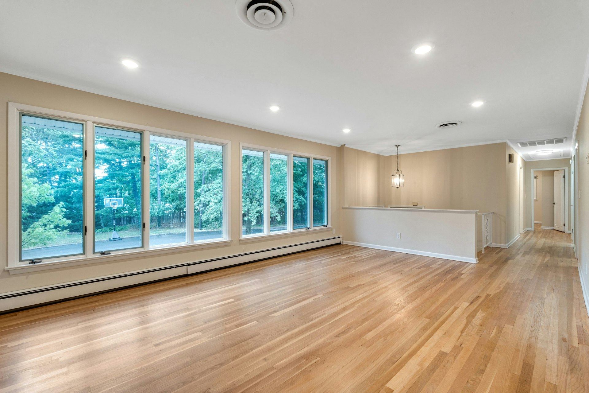 32 Rock Road 