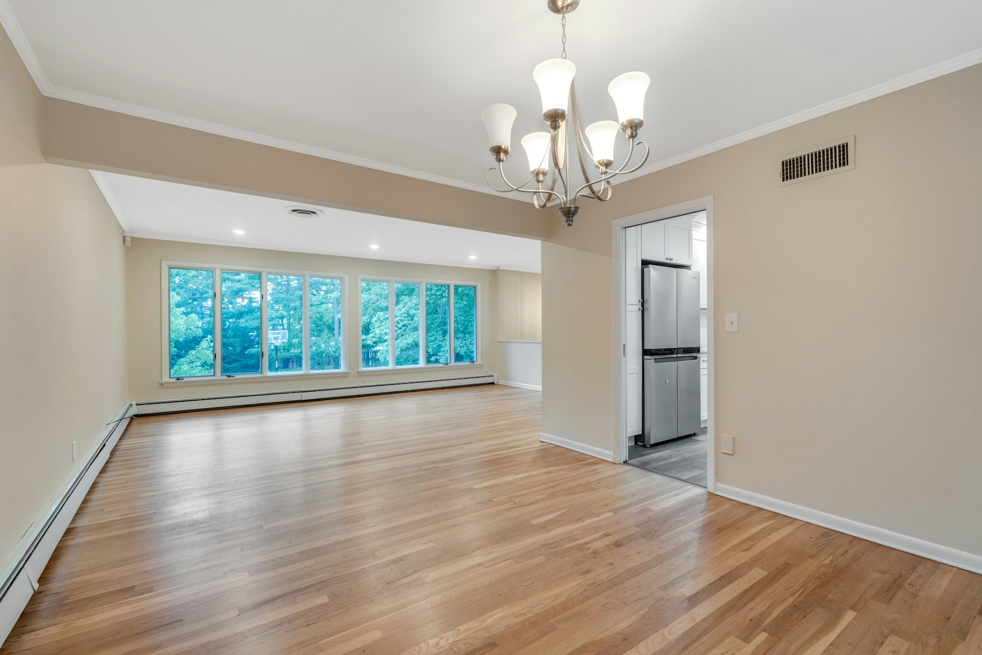 32 Rock Road 