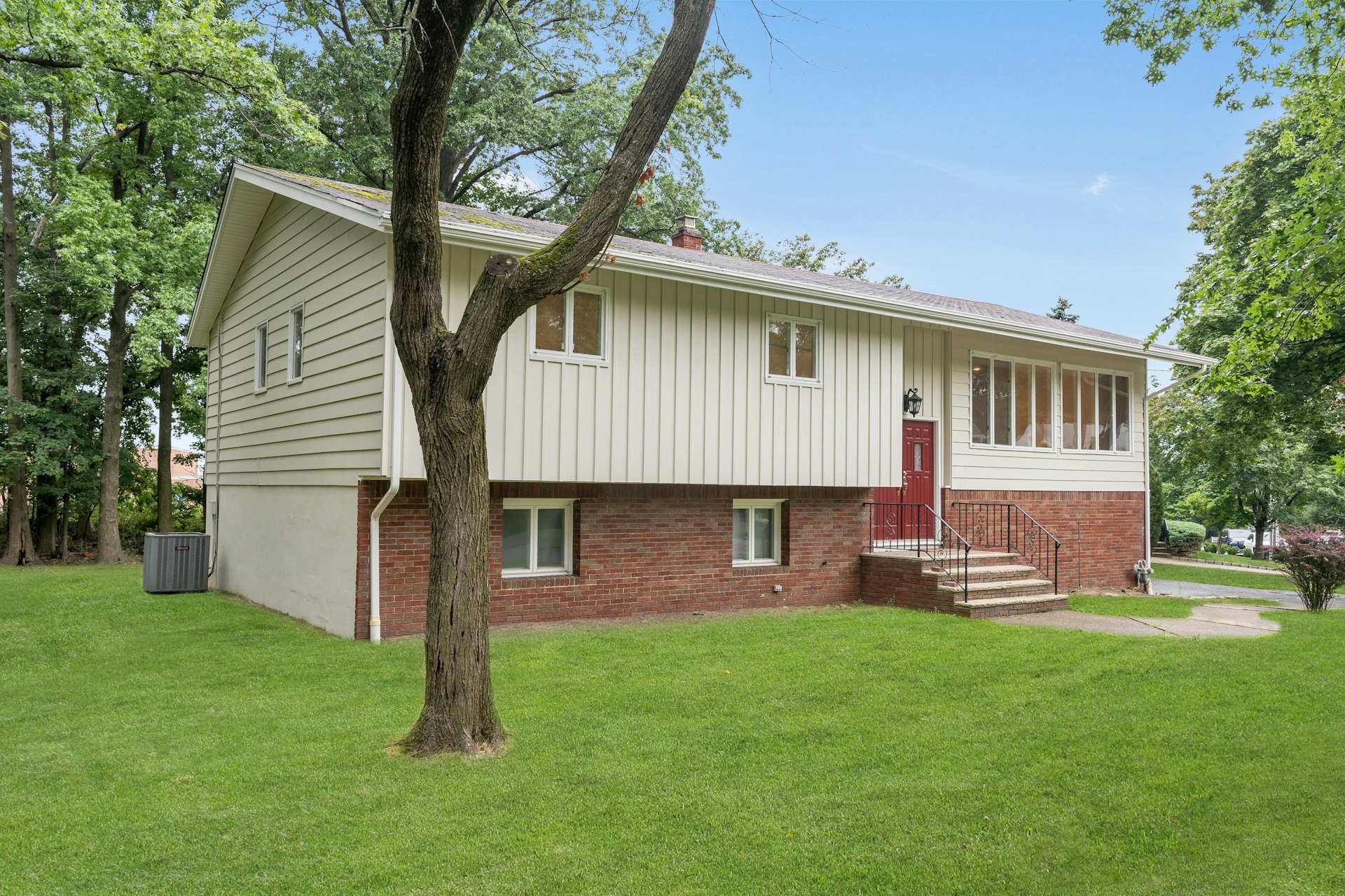 32 Rock Road 