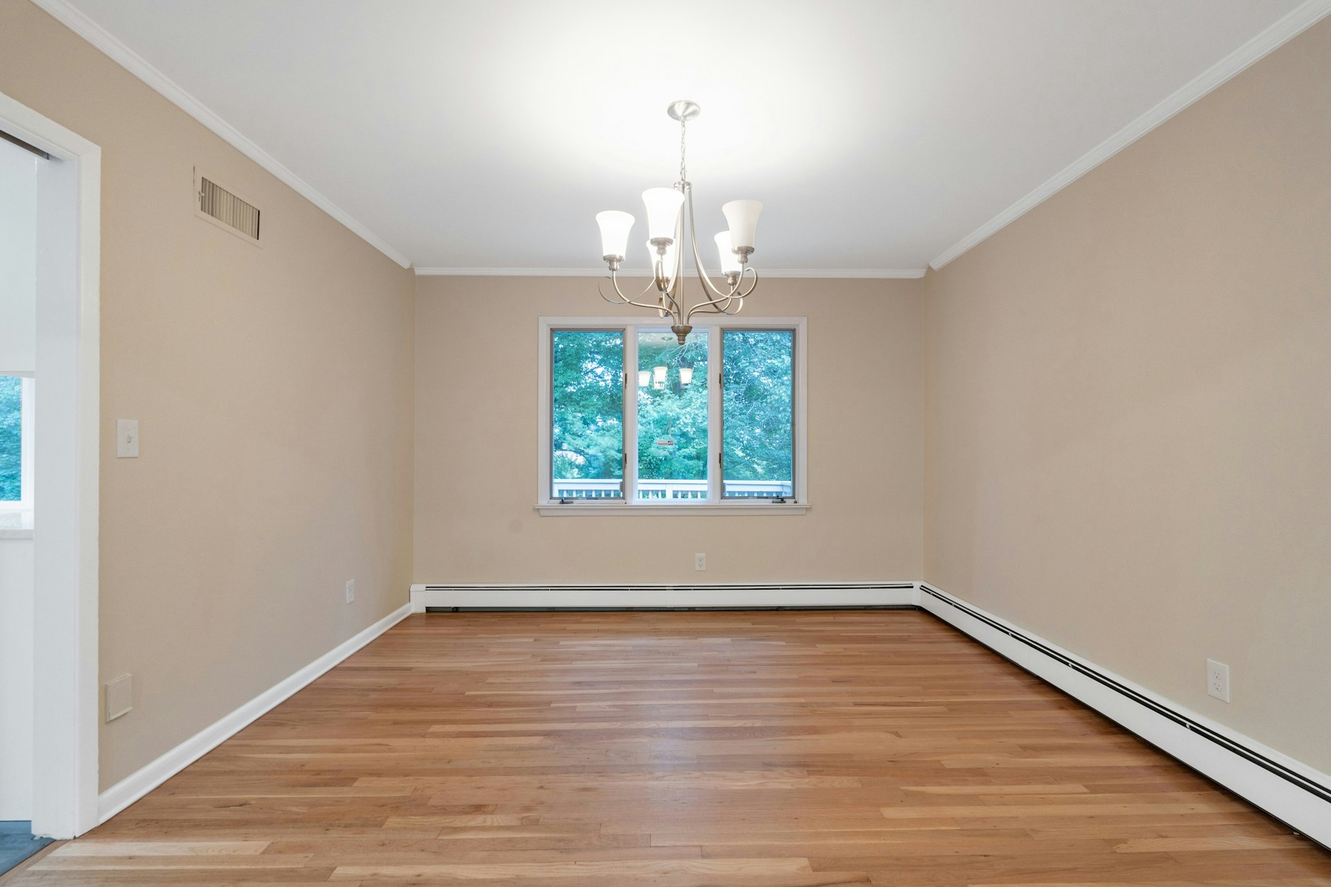 32 Rock Road 