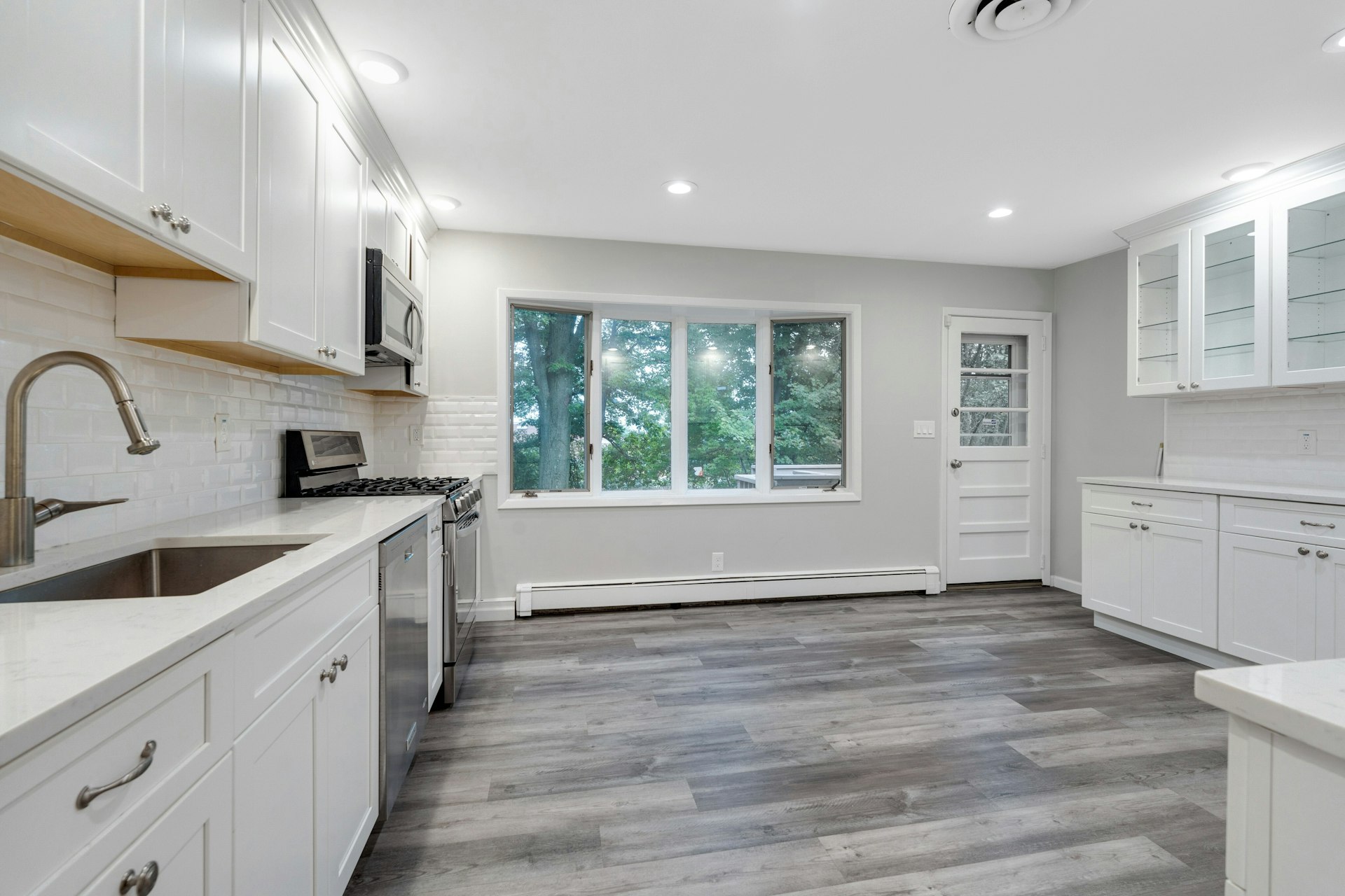 32 Rock Road 