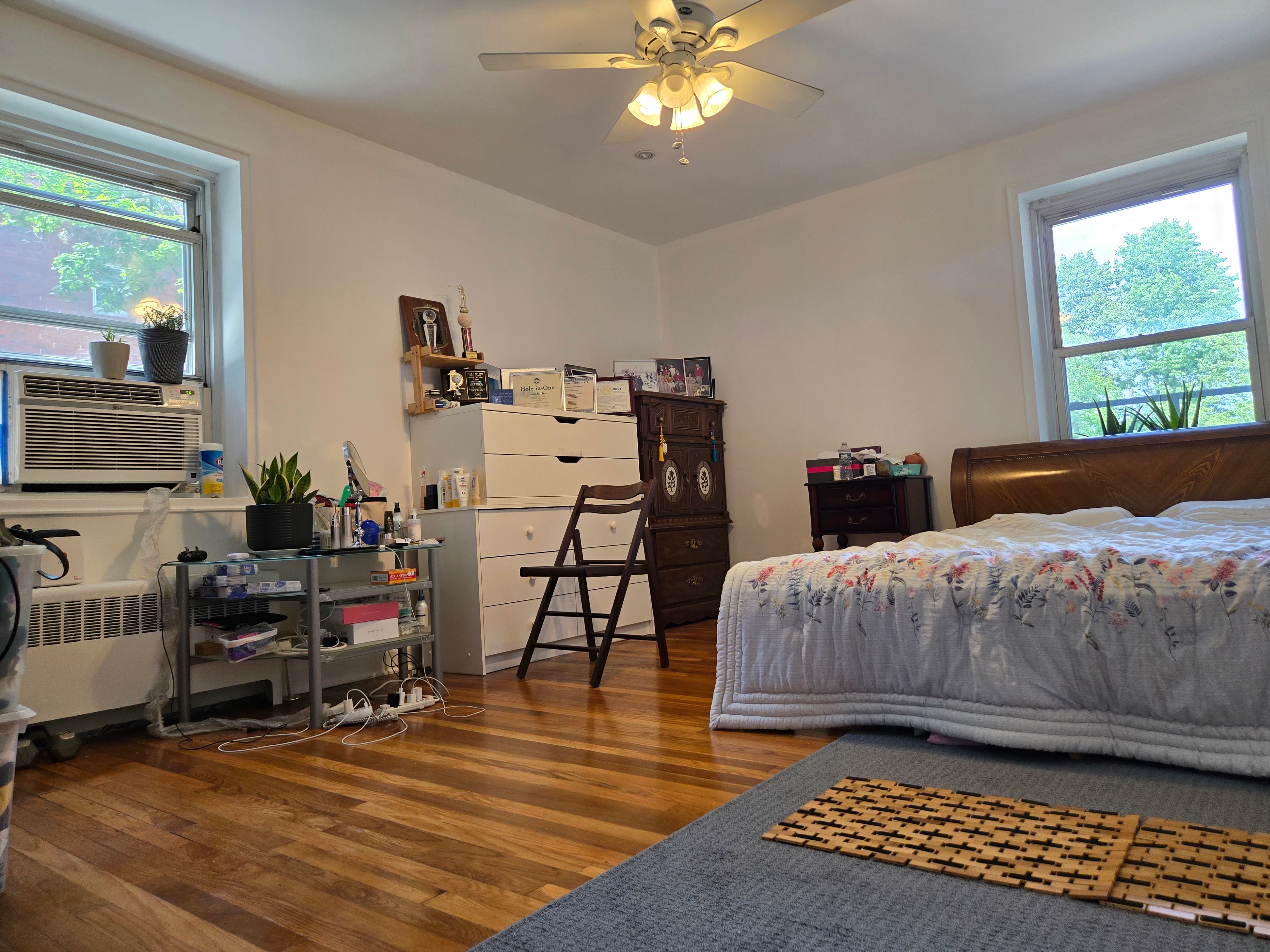 2330 Linwood Ave #1F 