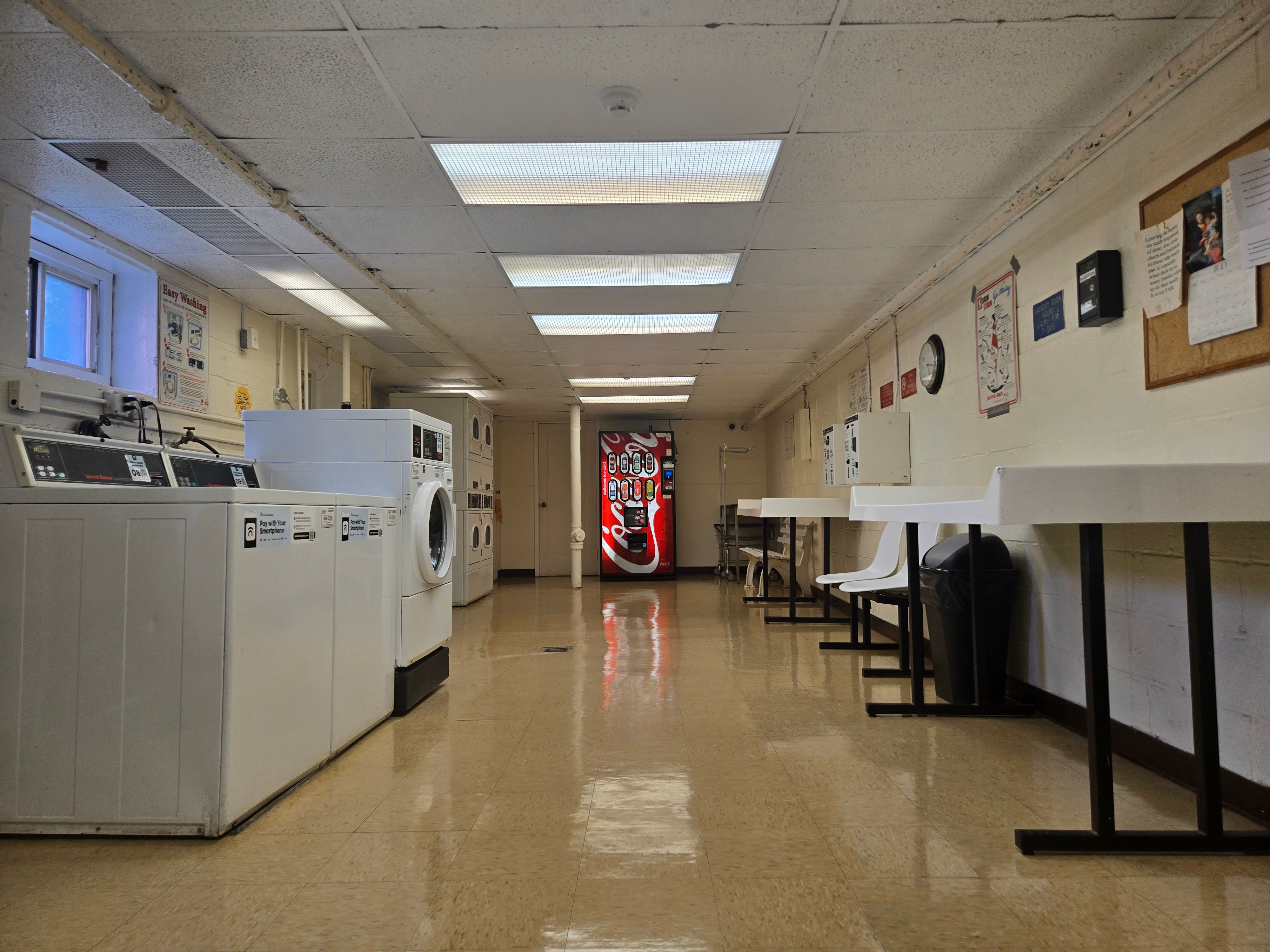 2330 Linwood Ave #1F 