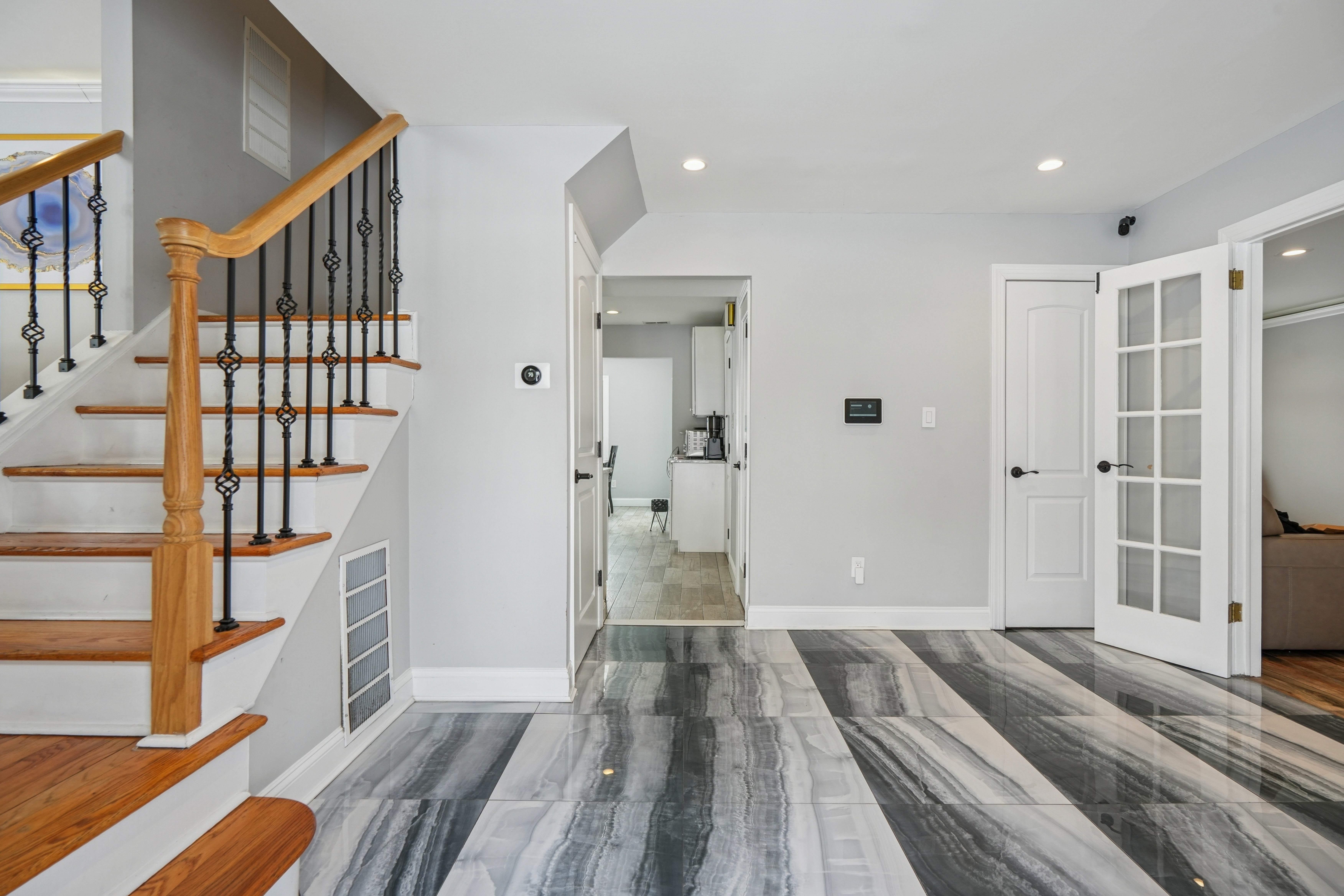 25 Nathan Way 