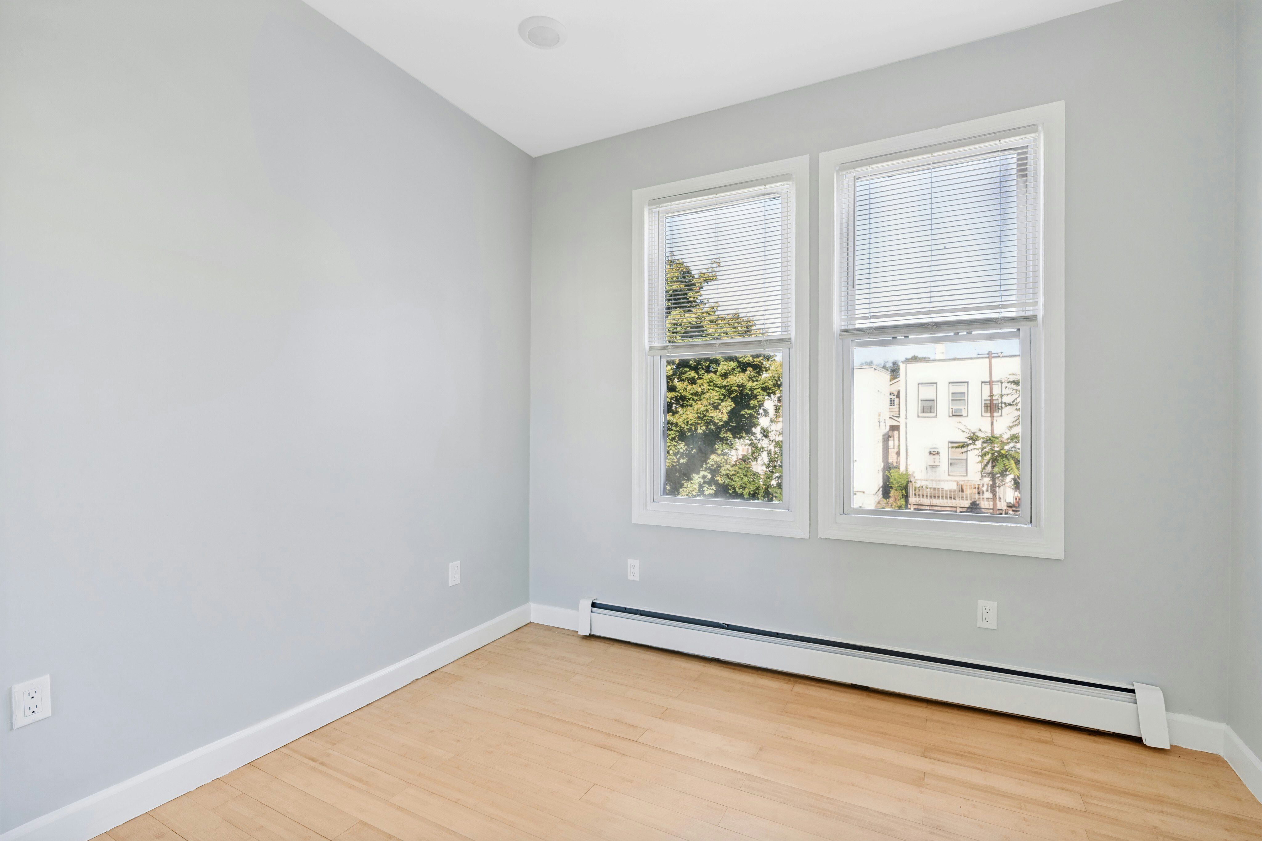 344 Danforth Ave  #3 