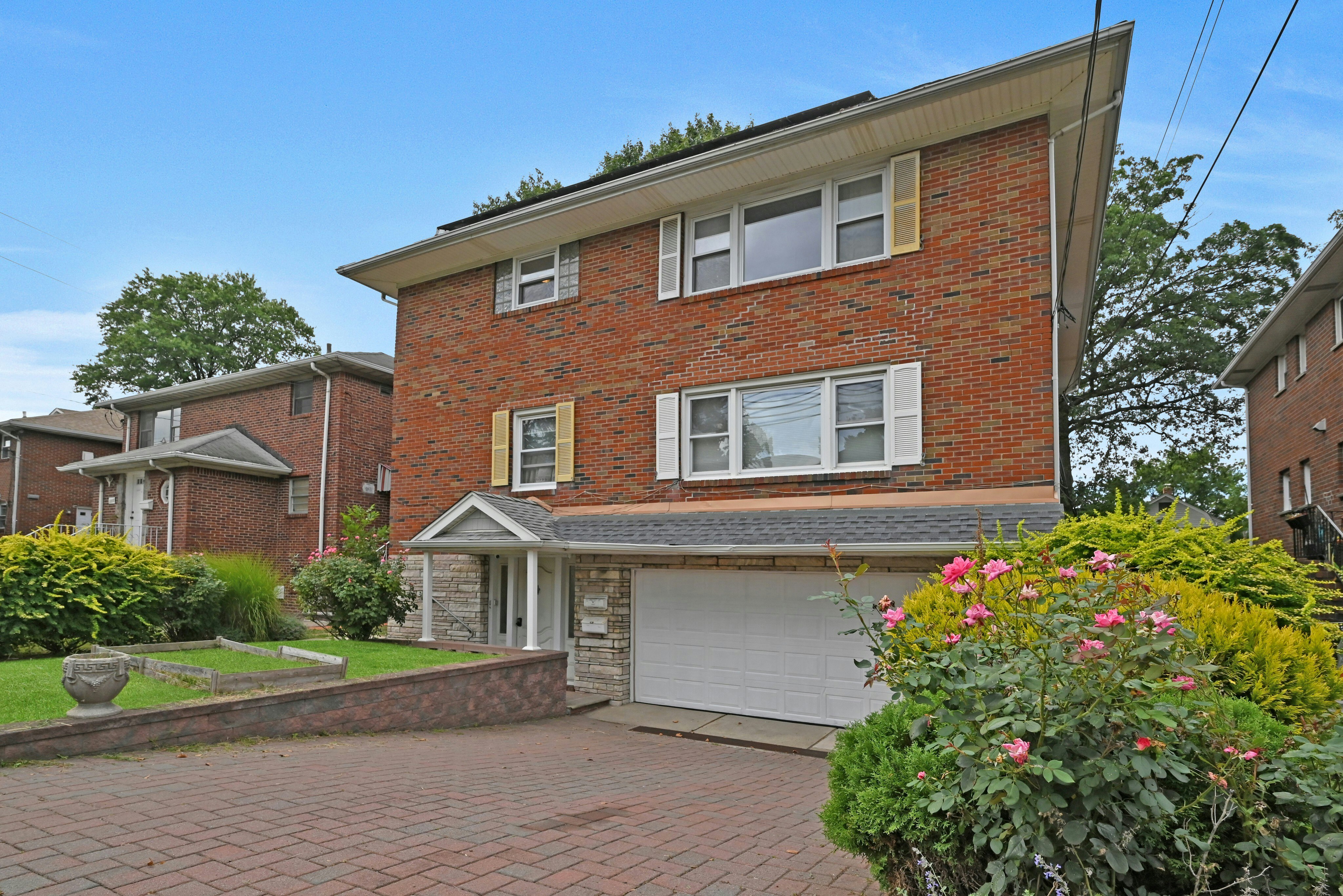 1227 Inwood Terrace 