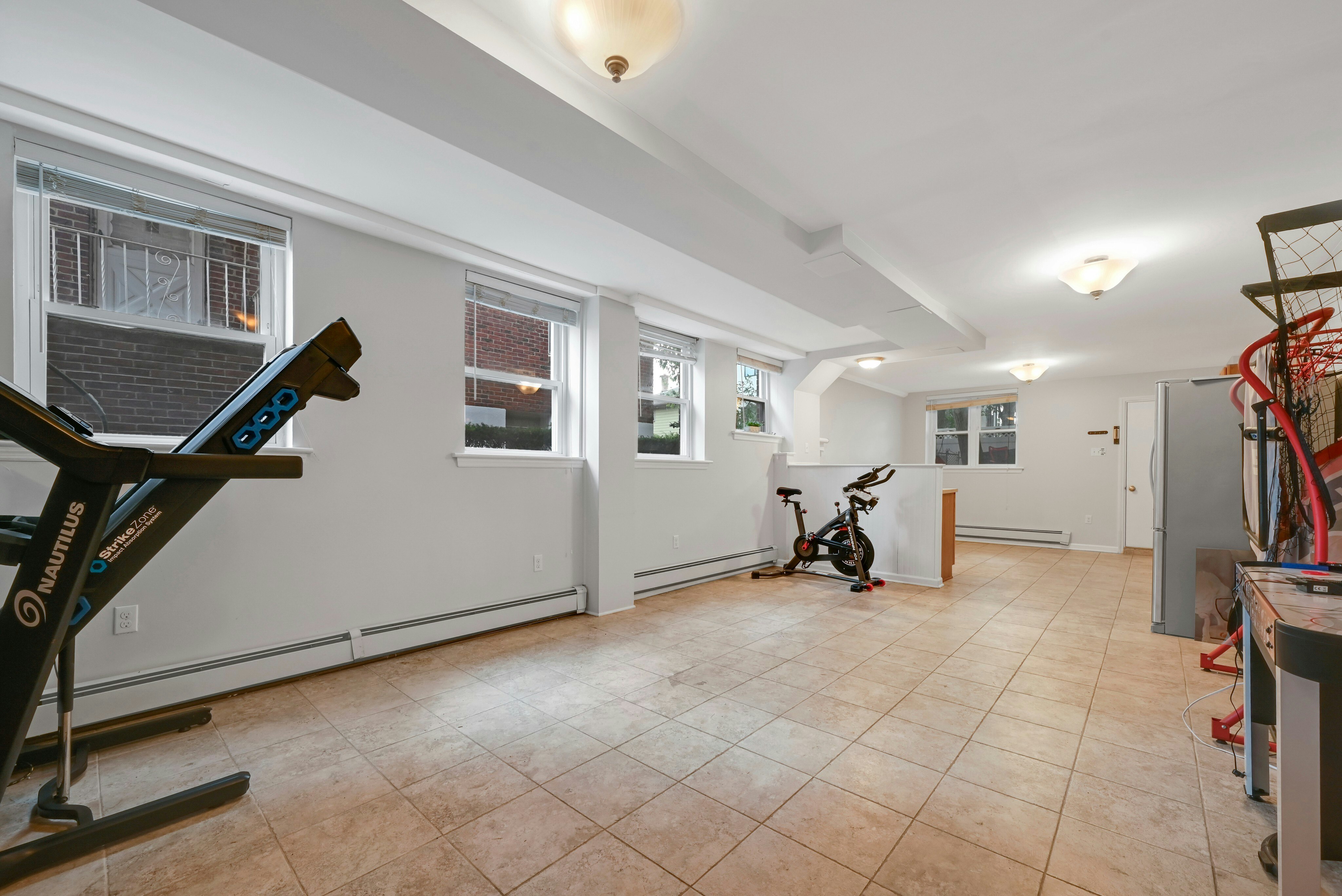 1227 Inwood Terrace 