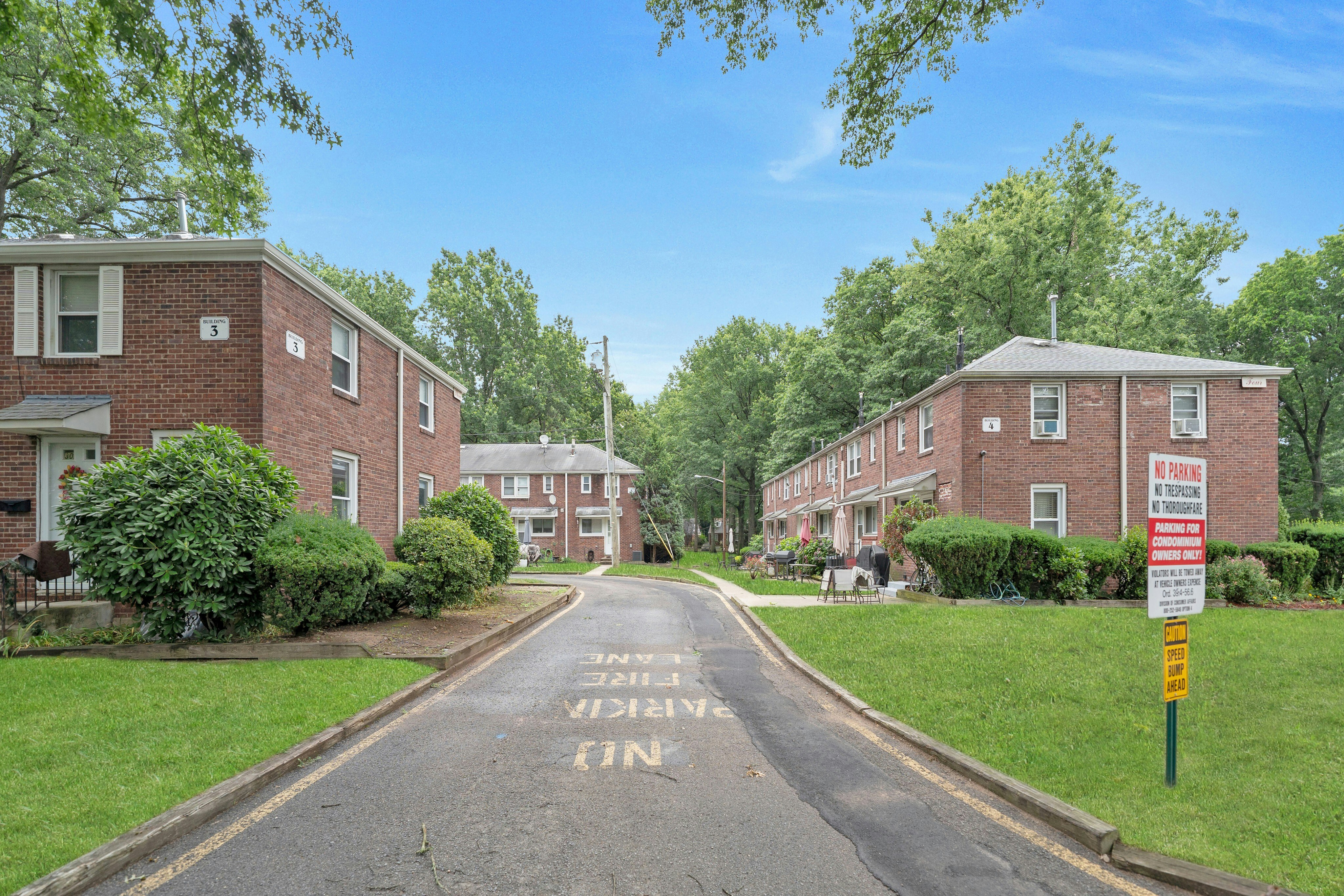 130 Glenbrook Parkway Unit 10D