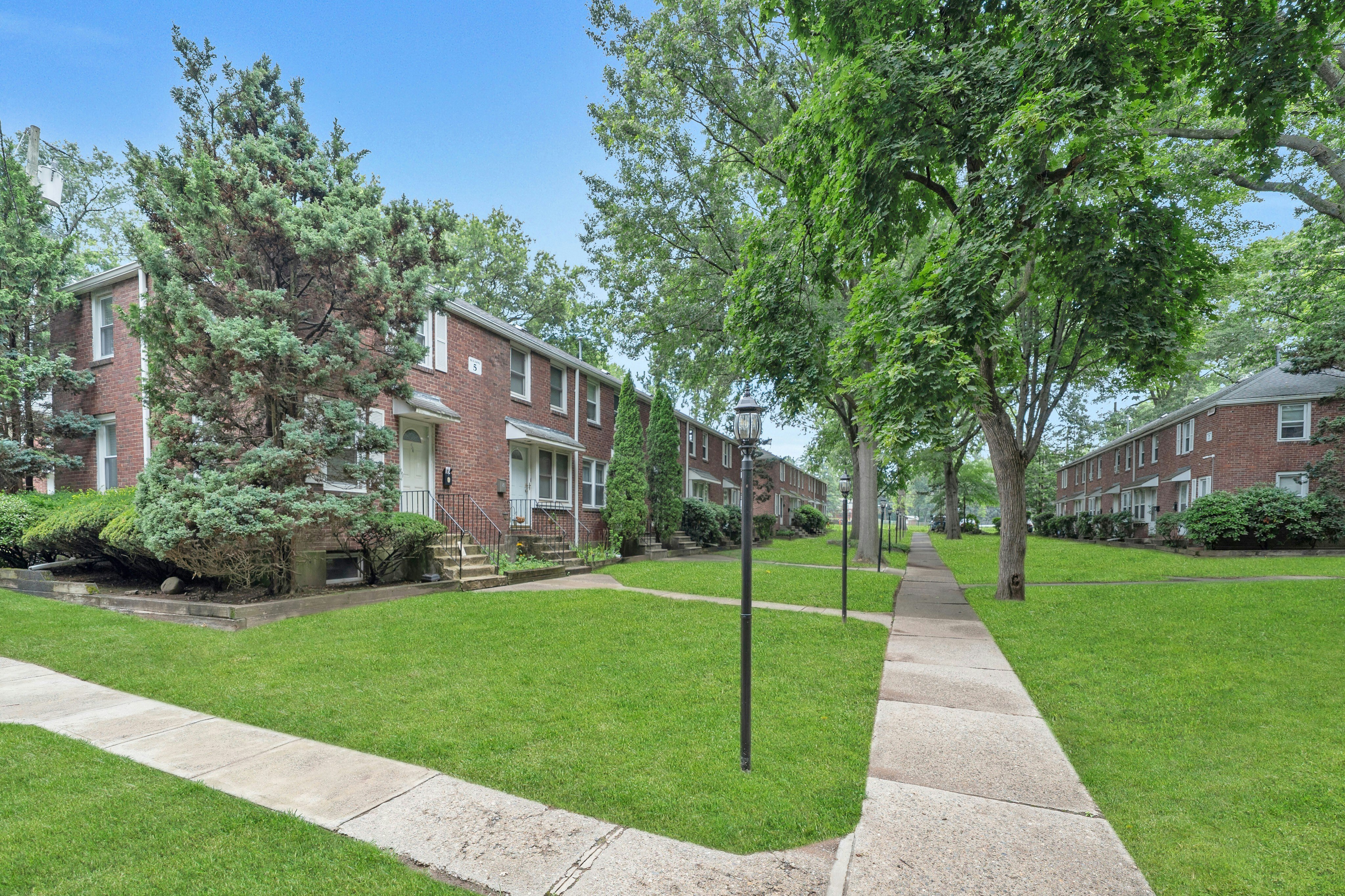 130 Glenbrook Parkway Unit 10D