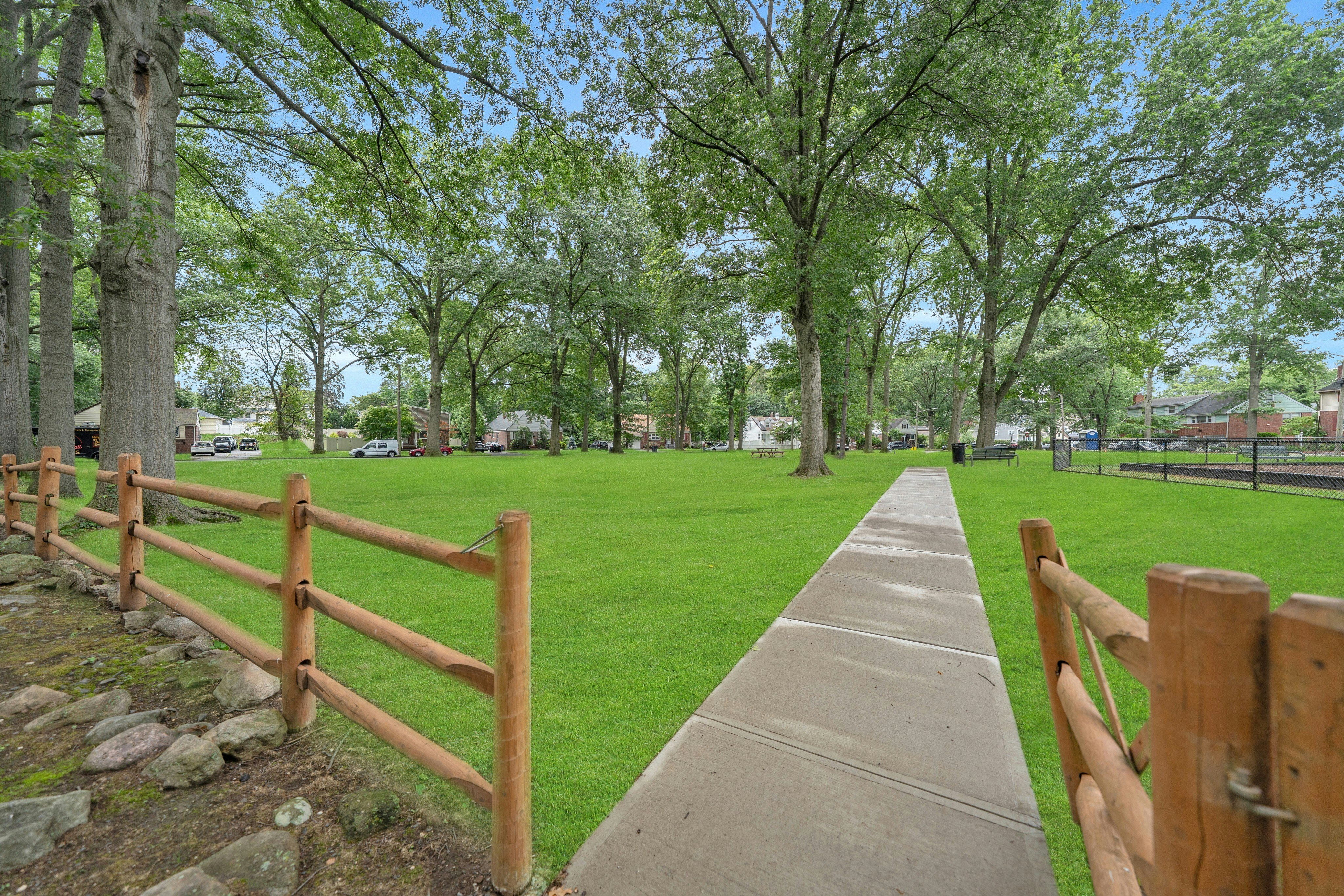 130 Glenbrook Parkway Unit 10D