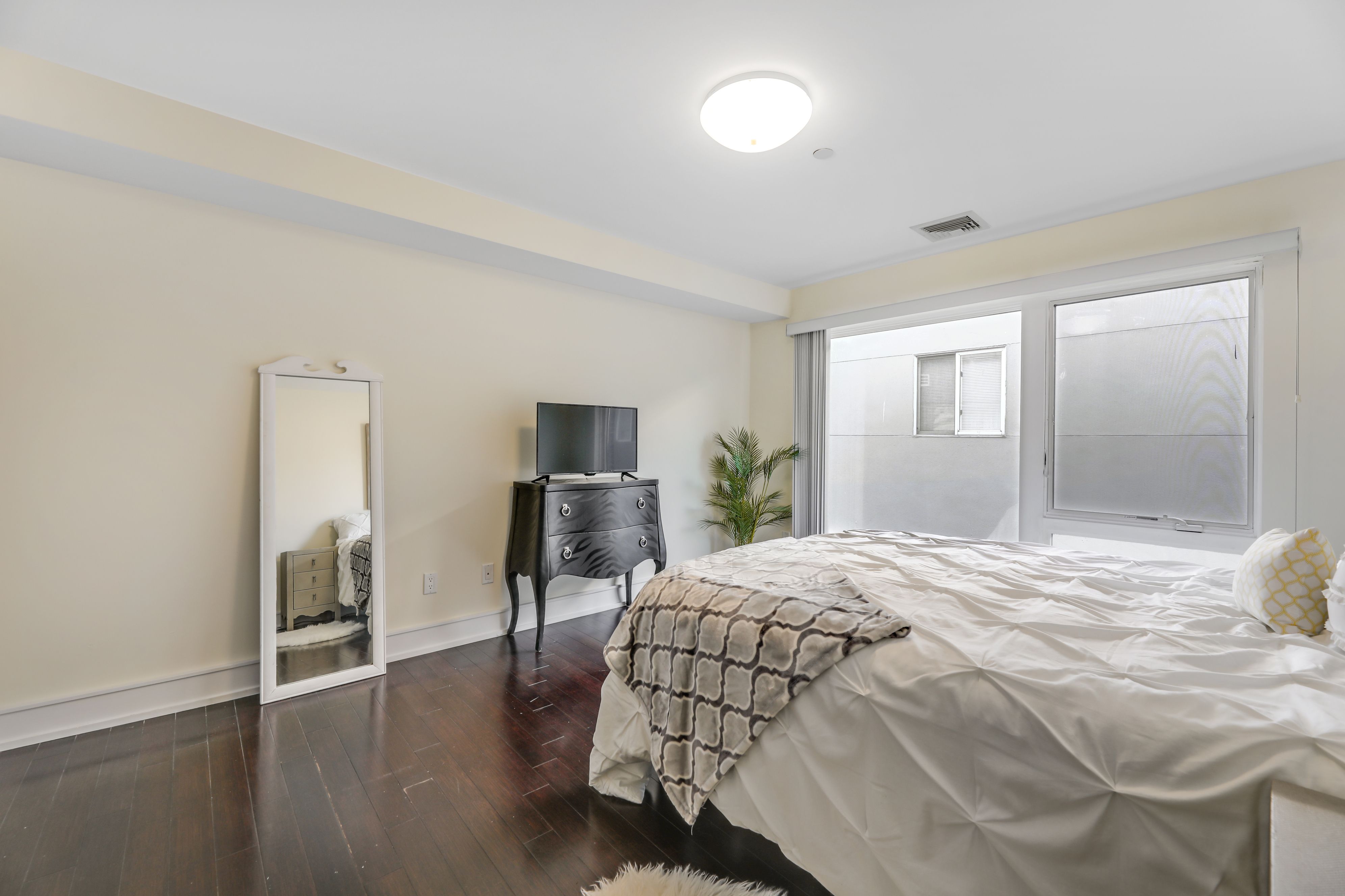 310 Cliff Lane #3C 