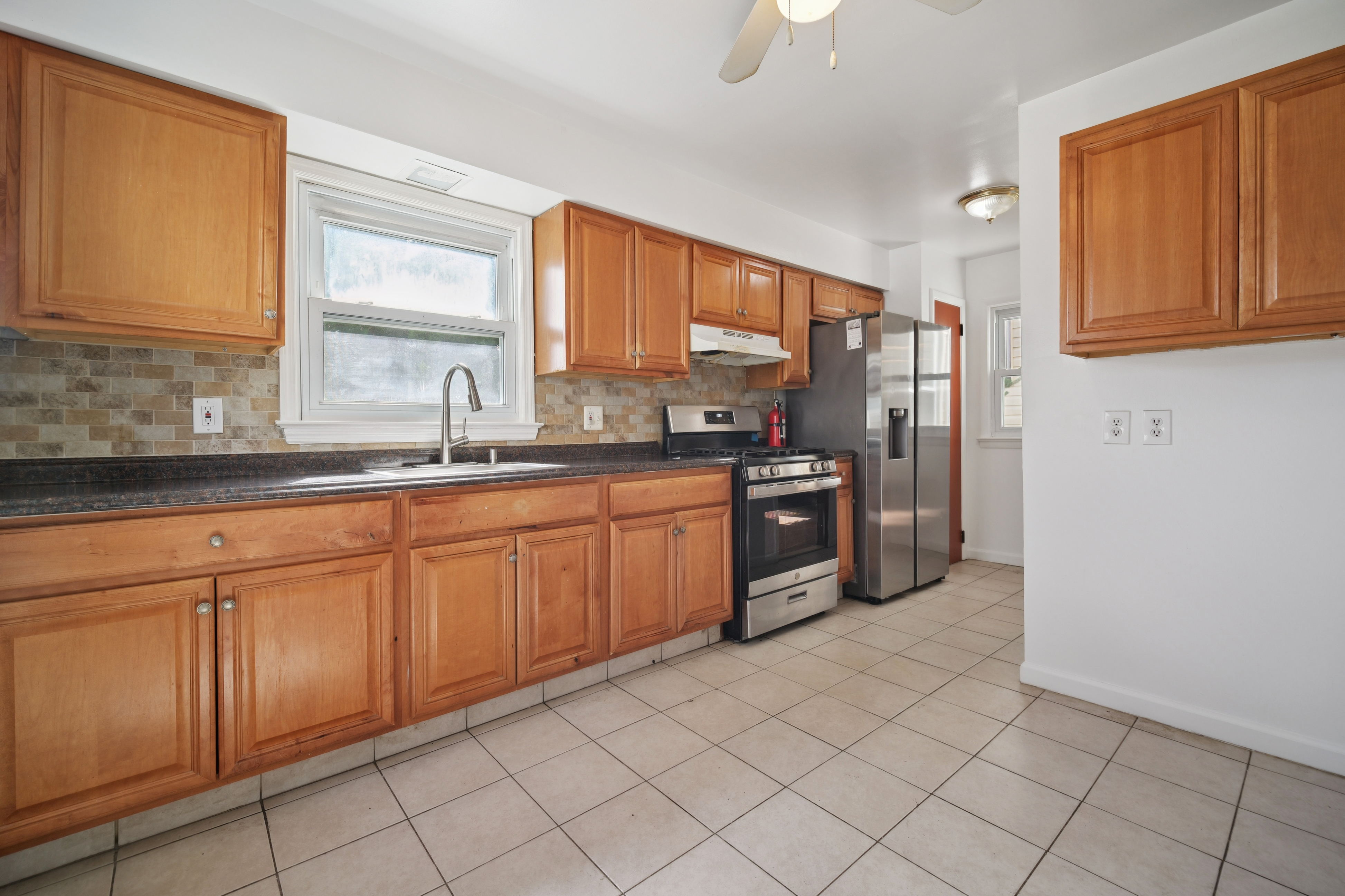 436 DeWitt Ave 