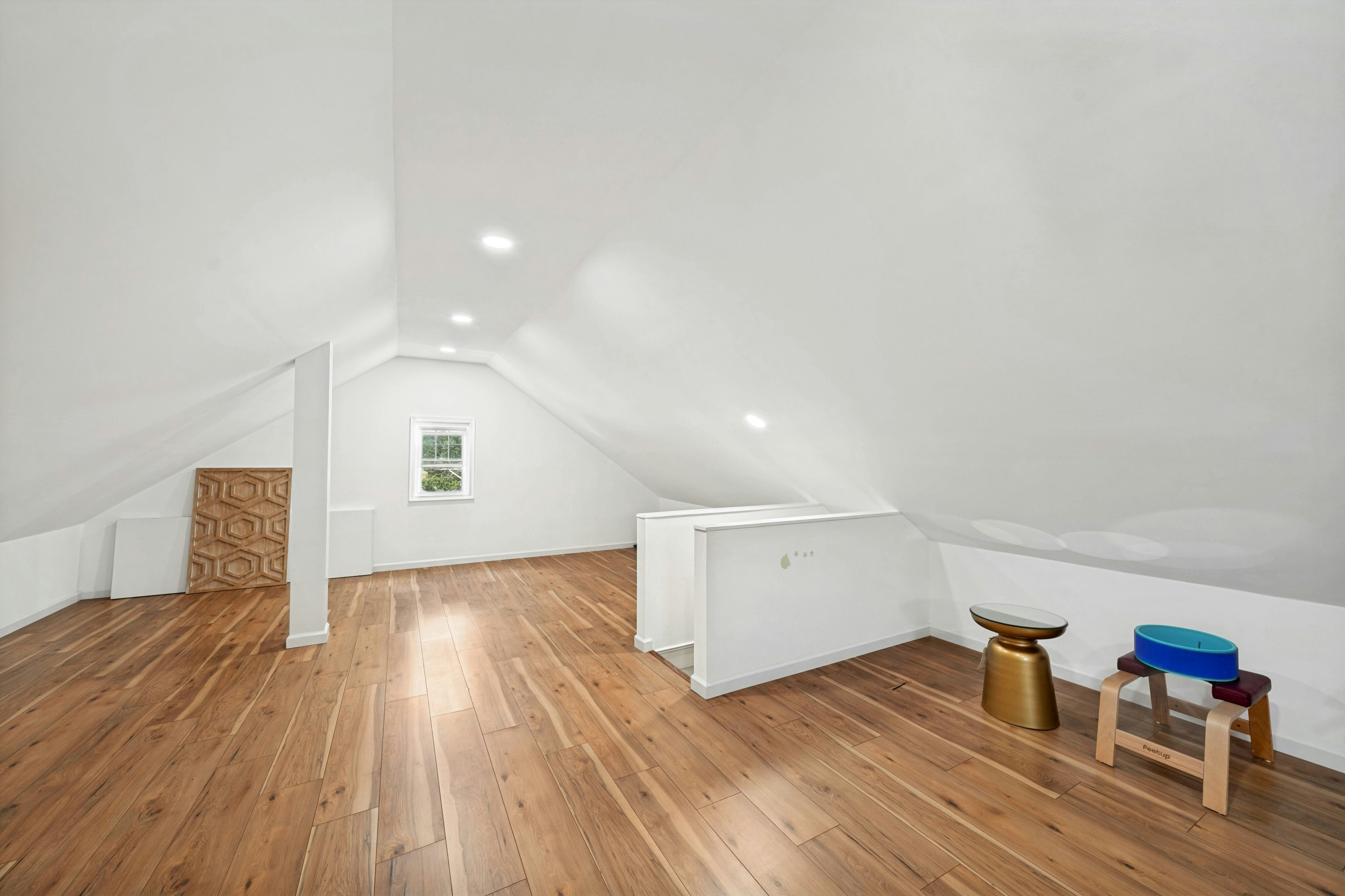 23 Broadview Avenue 