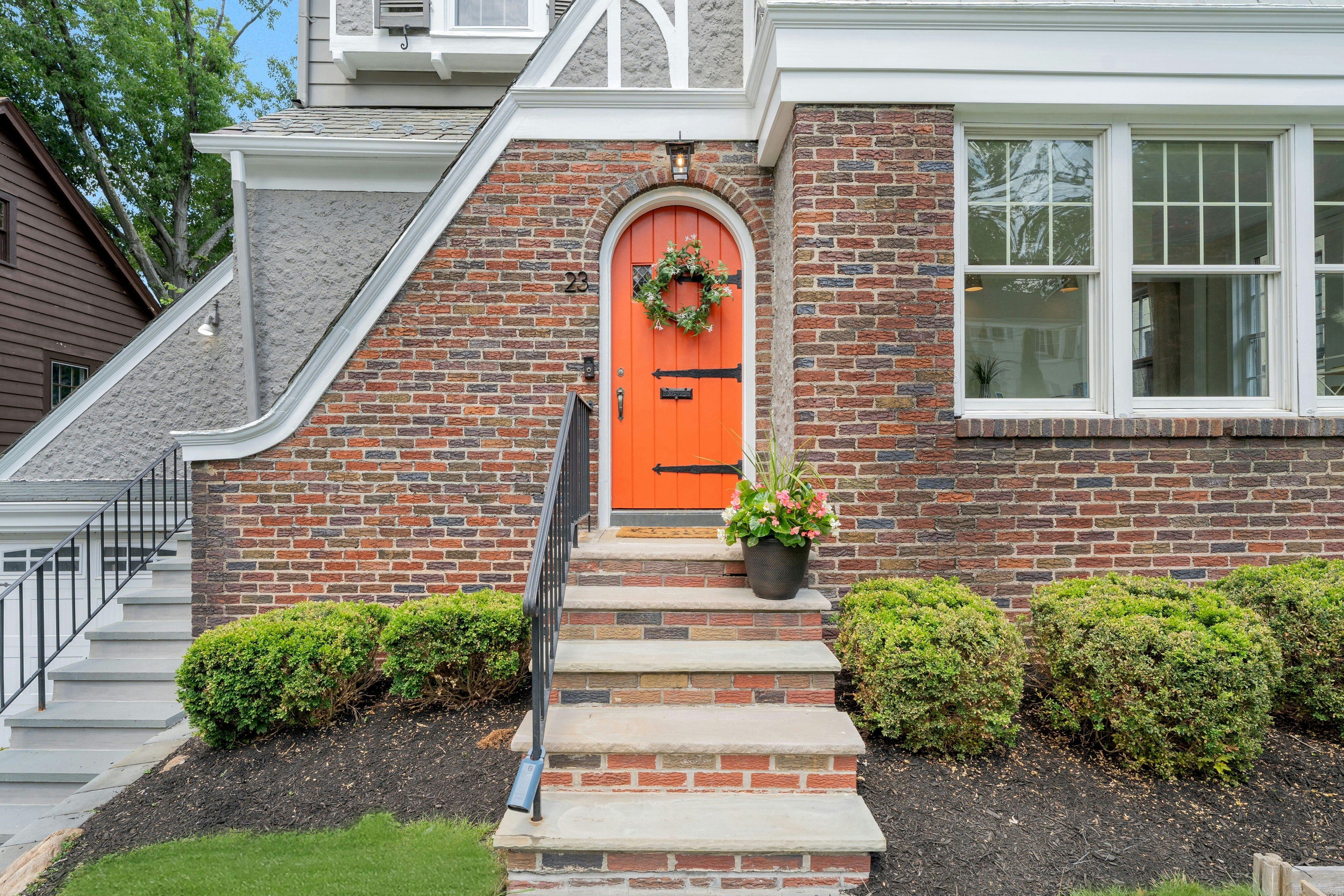 23 Broadview Avenue 