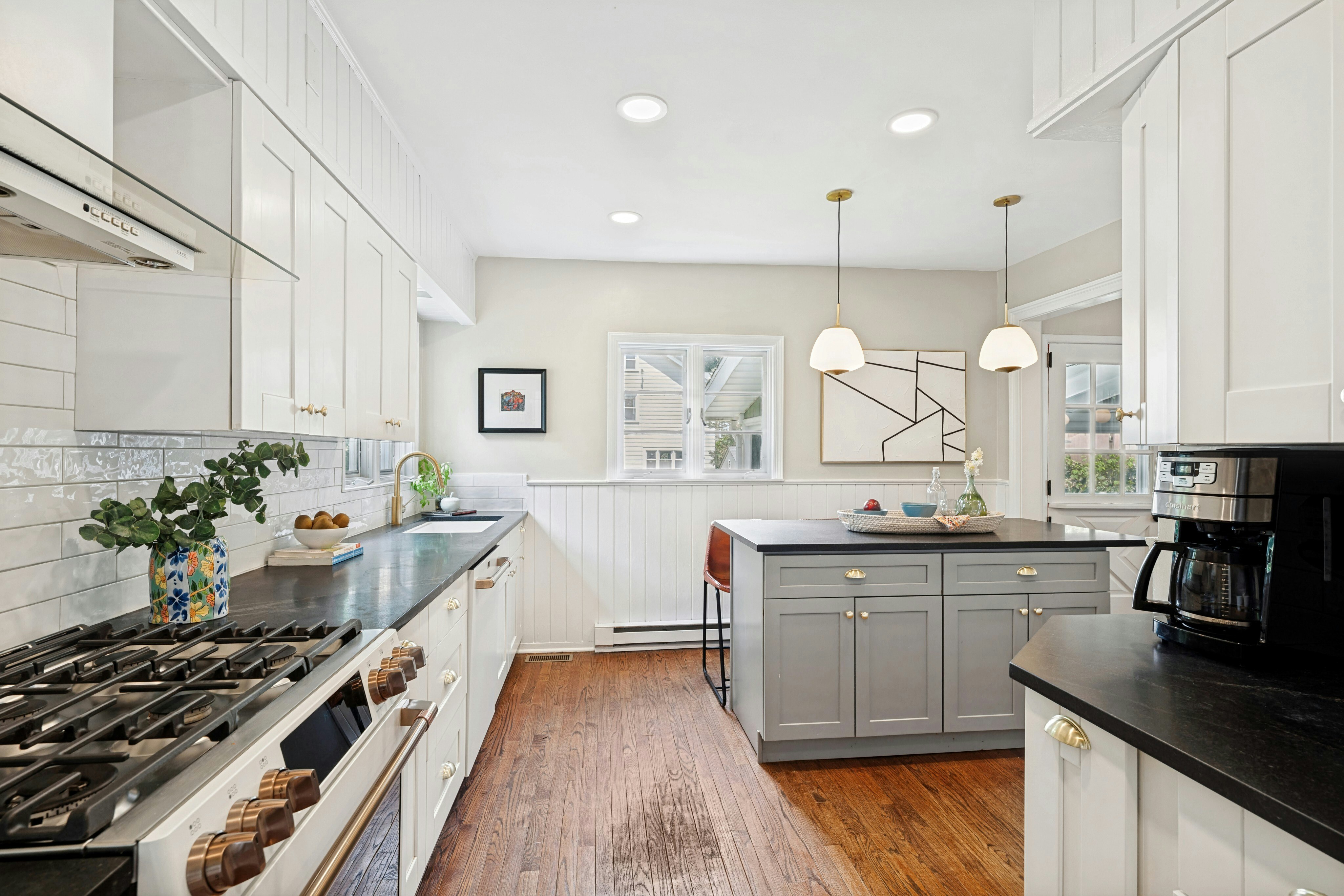 23 Broadview Avenue 