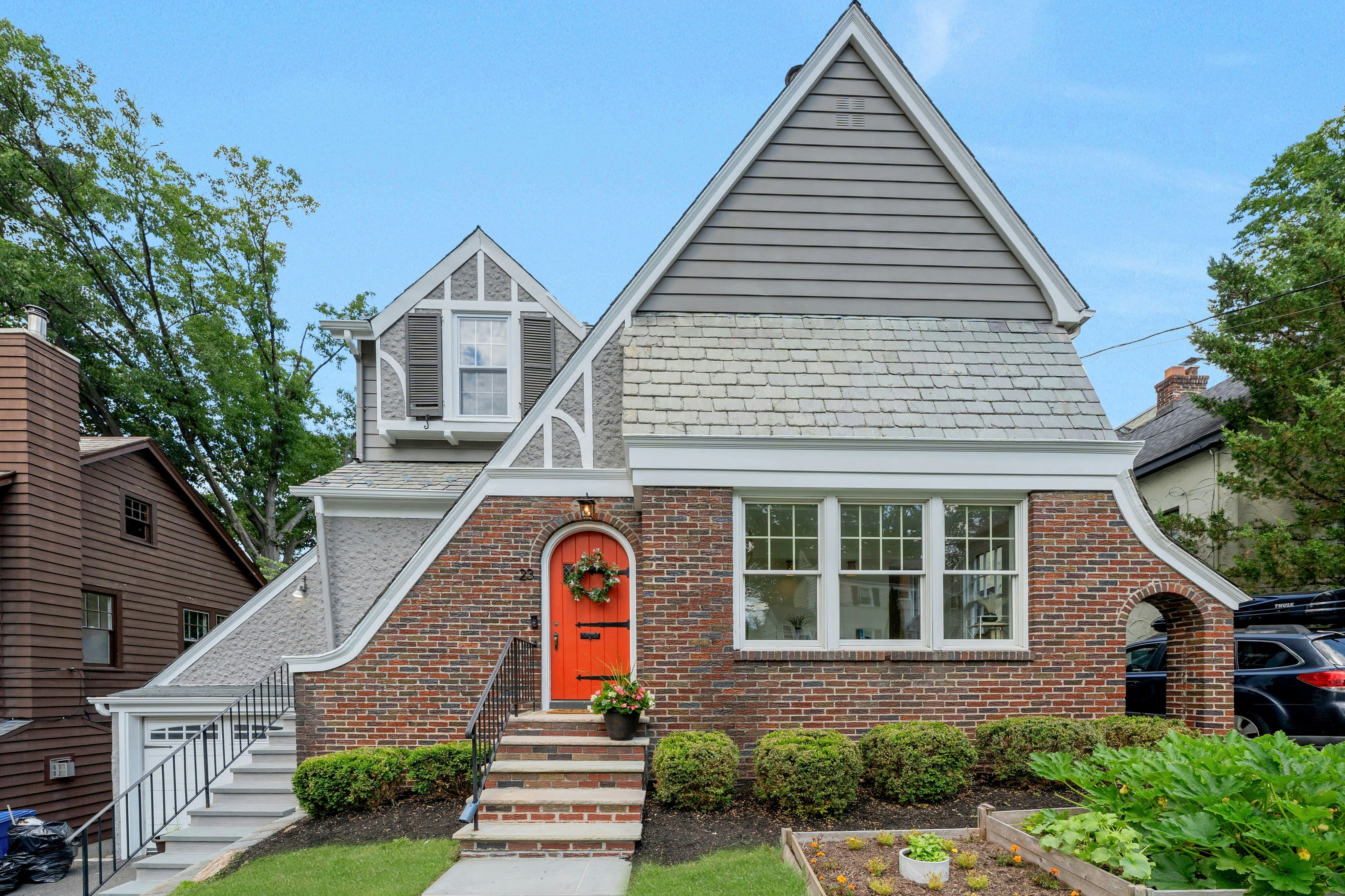 23 Broadview Avenue 