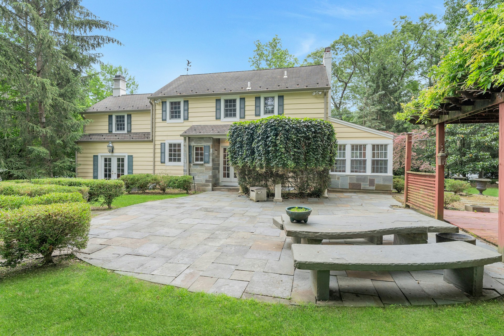 278 Maple Street 