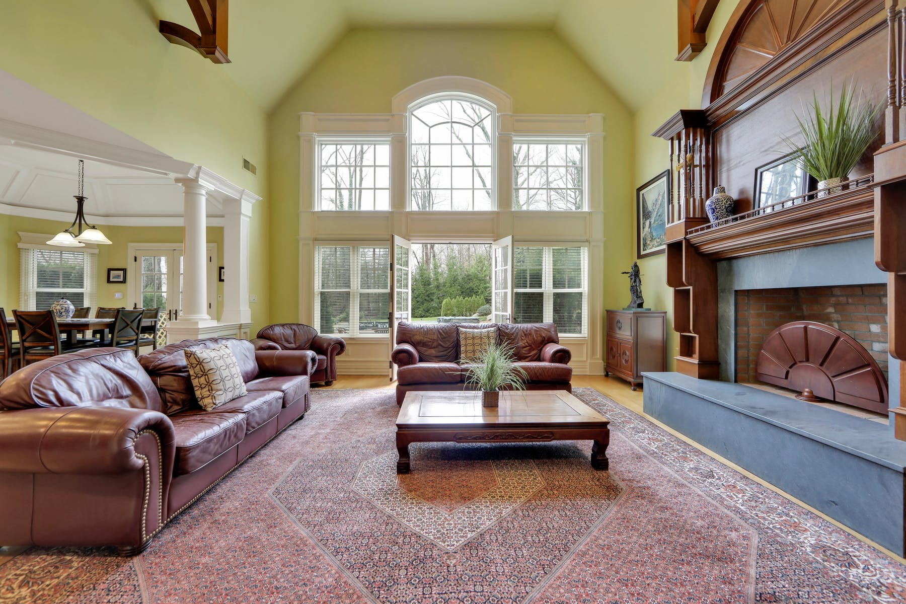 15 Sleepy Hollow Rd 