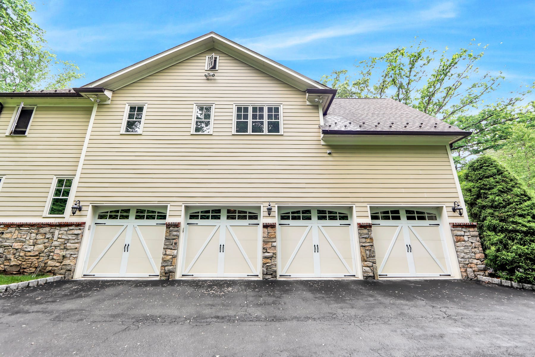 15 Sleepy Hollow Rd 