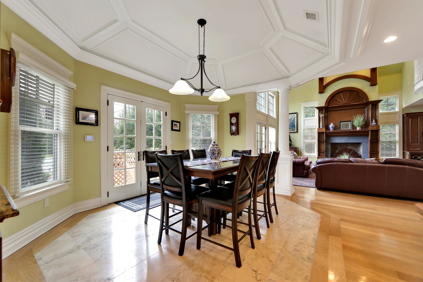 15 Sleepy Hollow Rd 