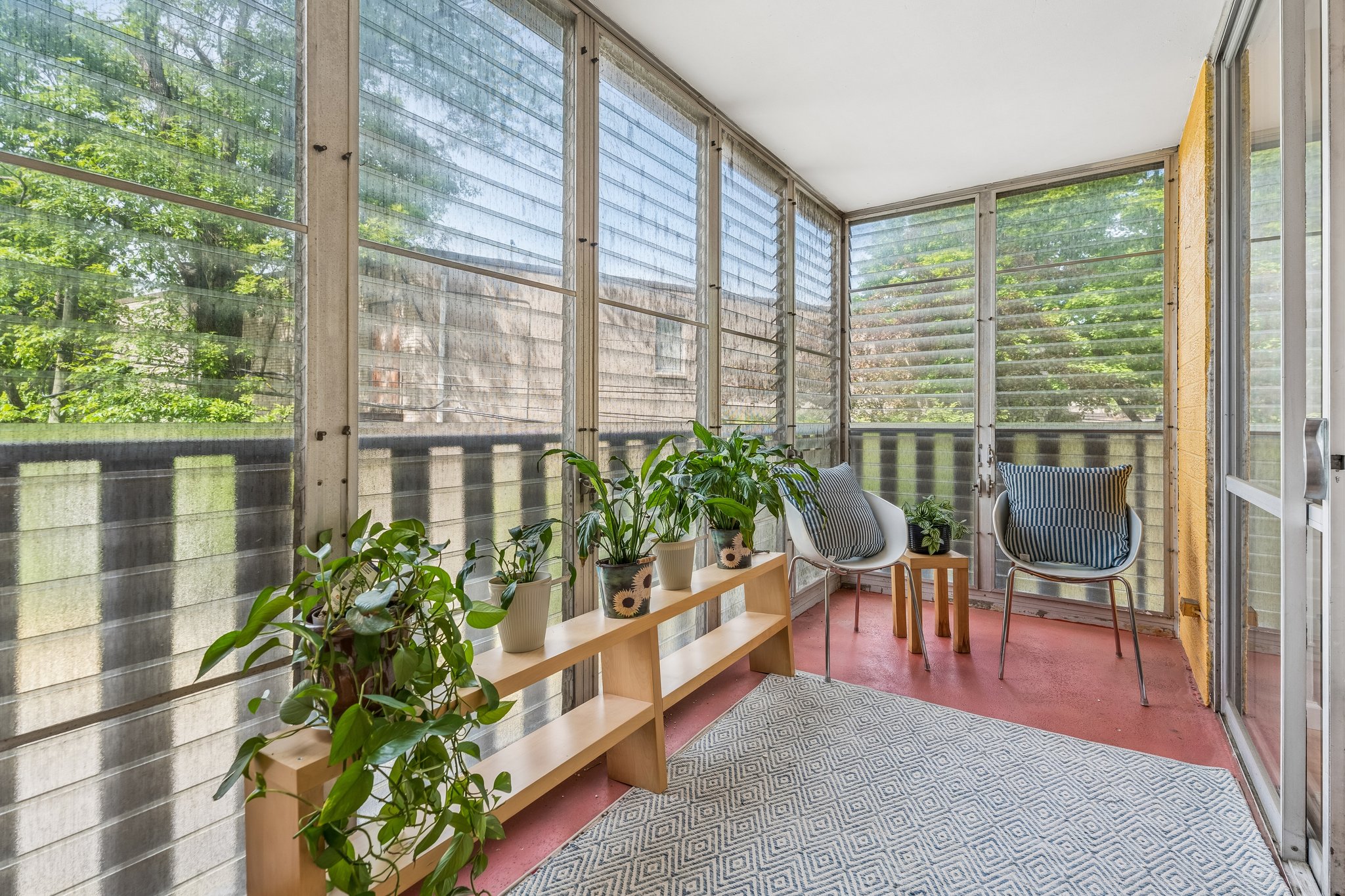 530 Valley Road 