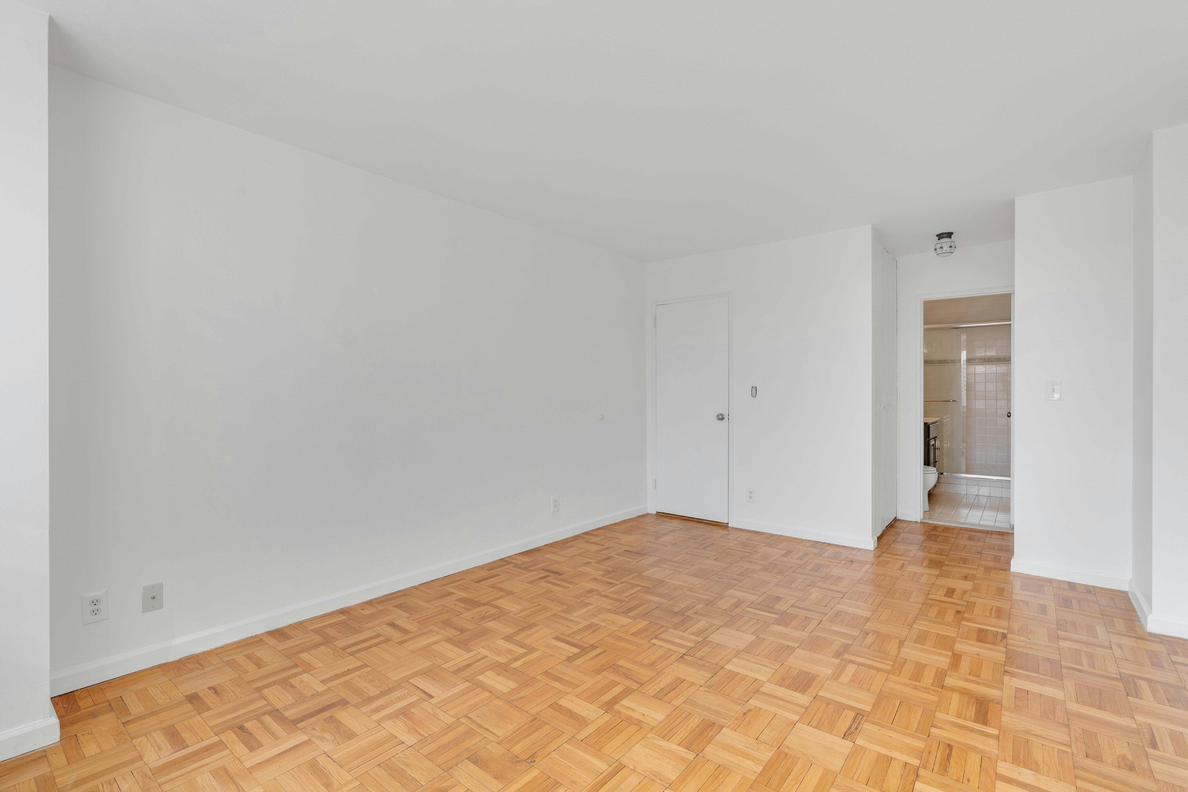 2000 Linwood Avenue 7K