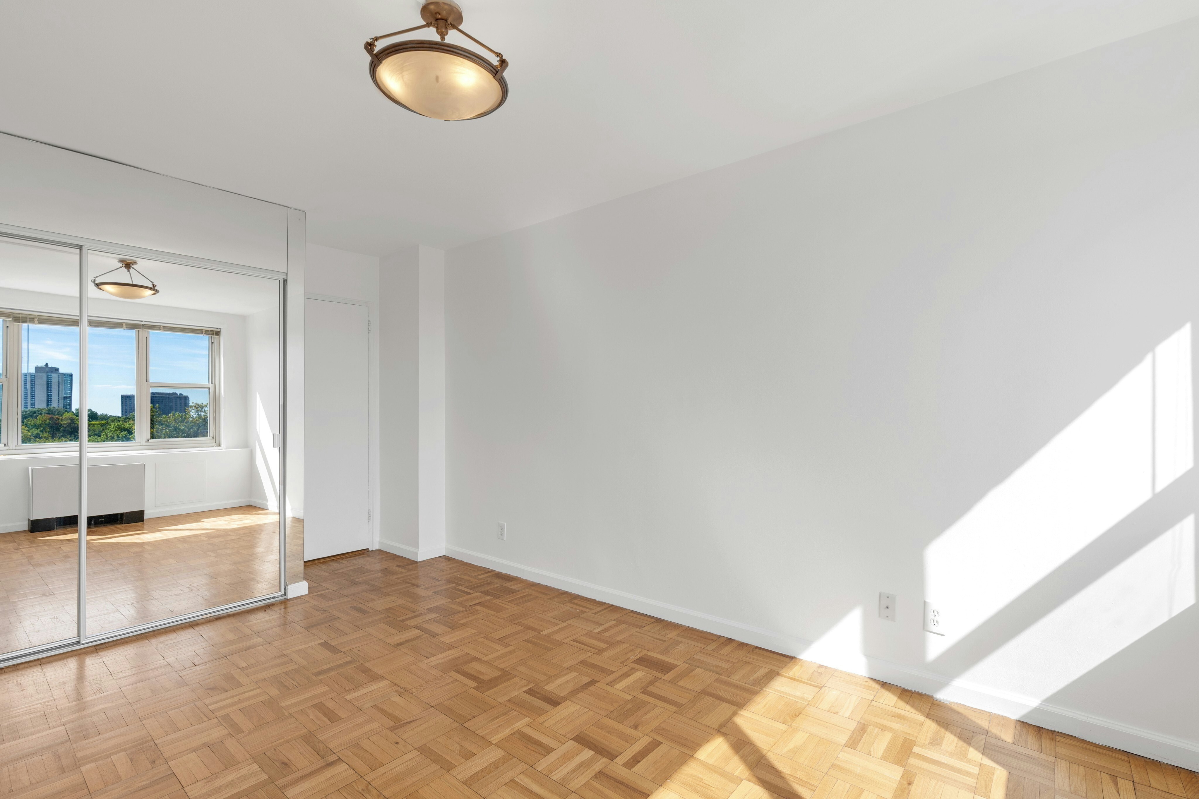 2000 Linwood Avenue 7K