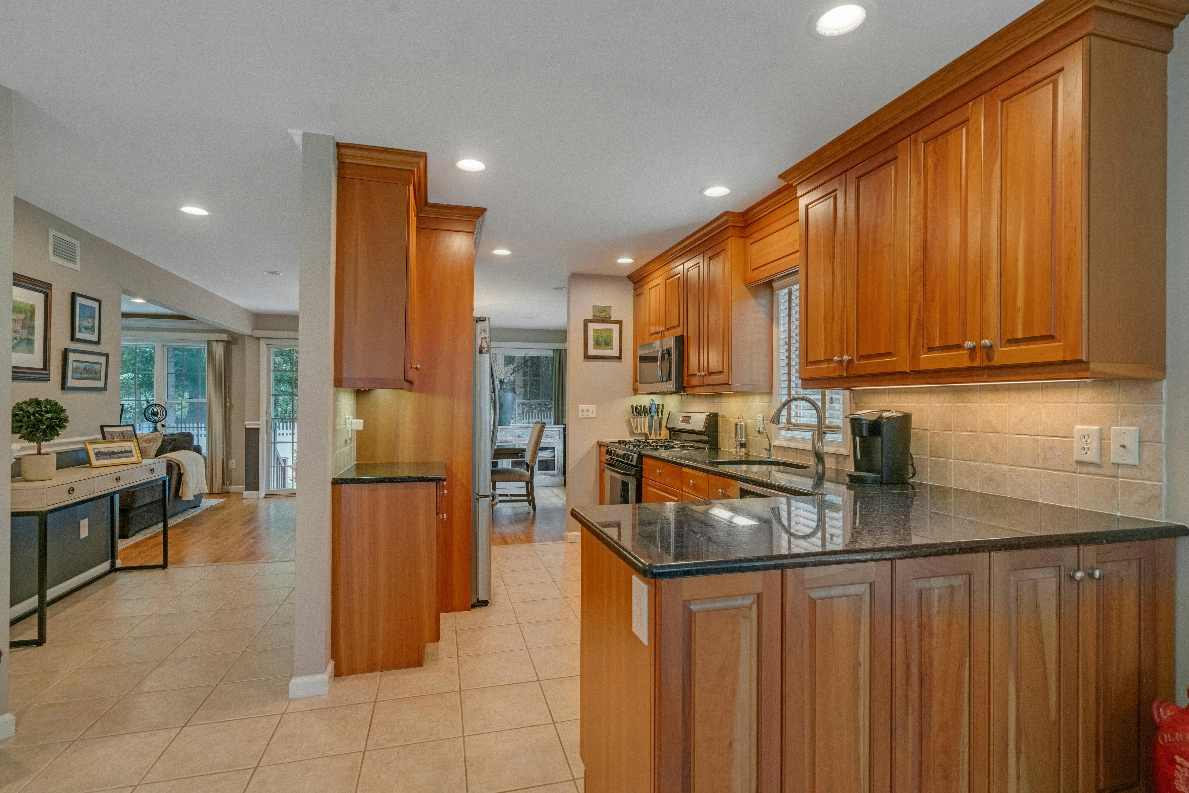 111 Trotters Lane 