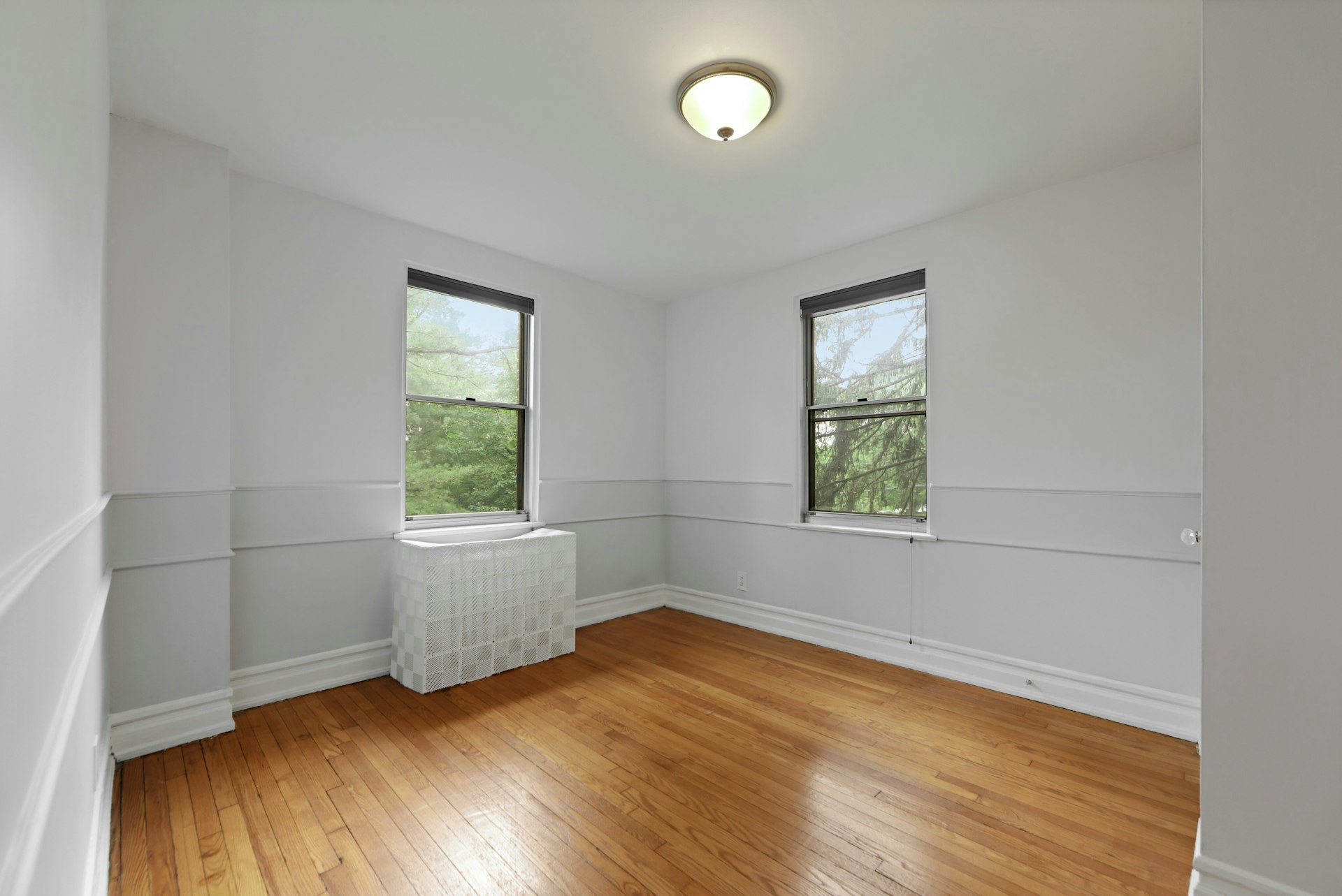 100 East Palisade Avenue 