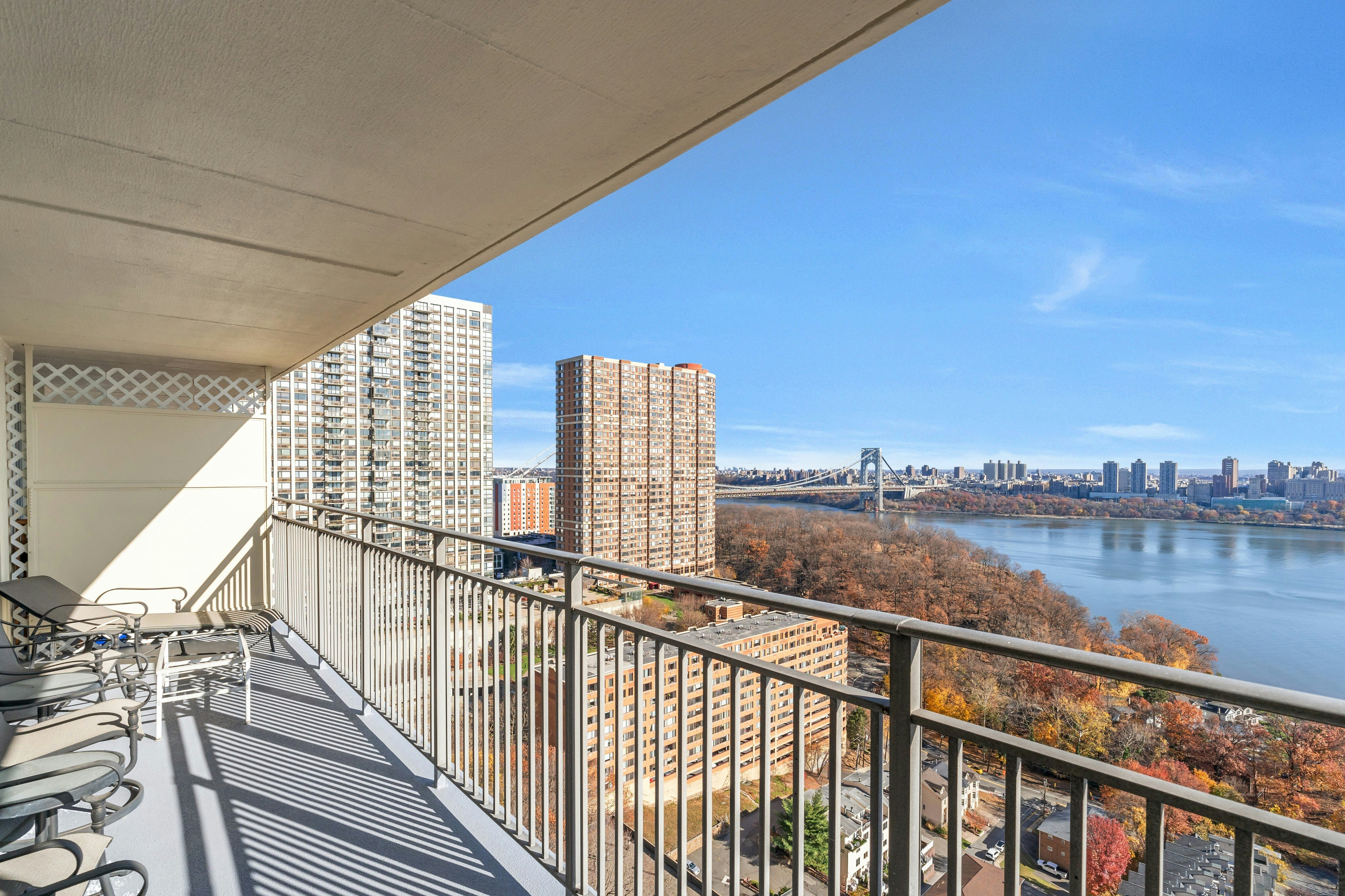 1530 Palisade Avenue  14B 