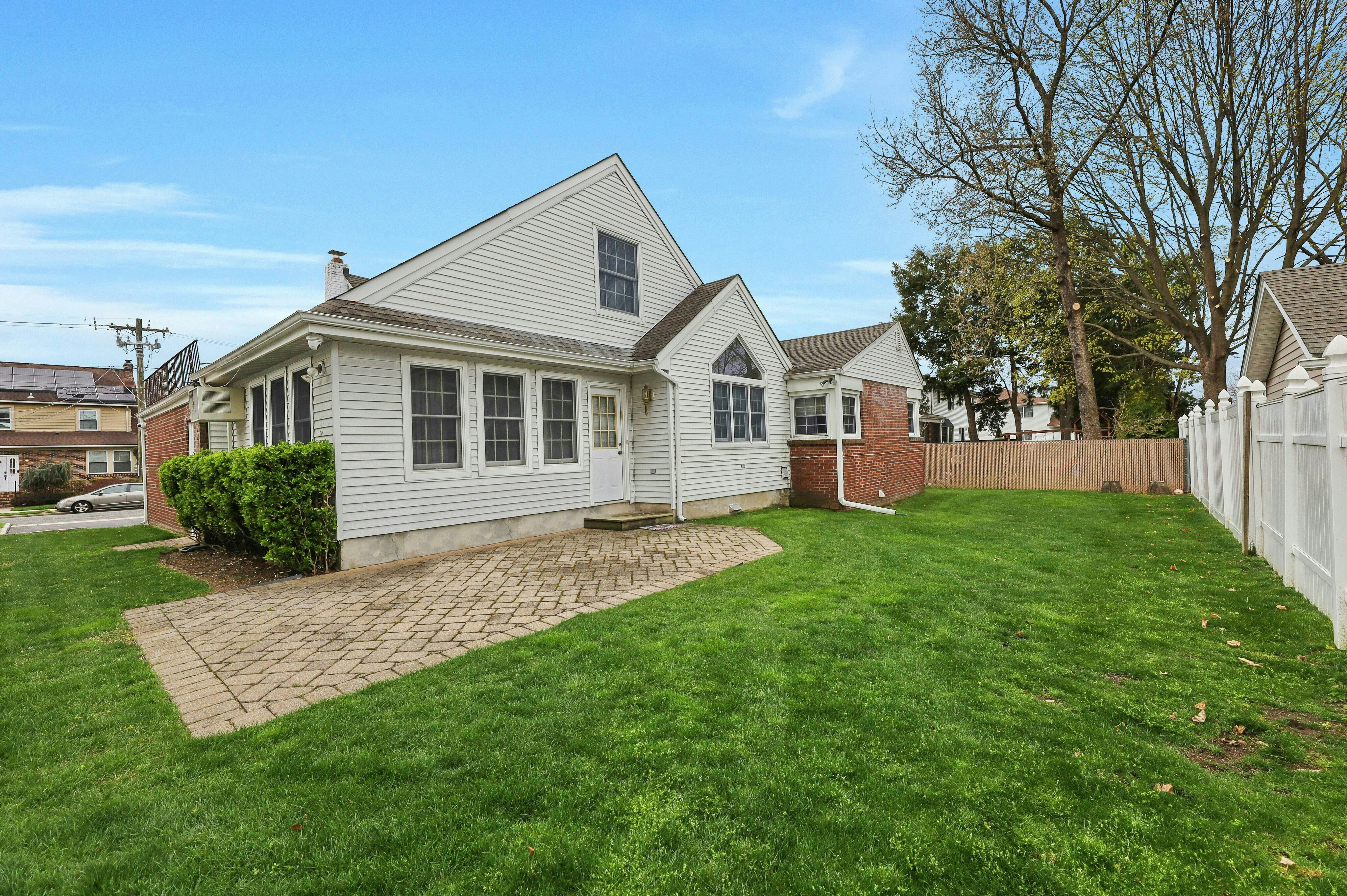 10-15 Ellis Avenue 