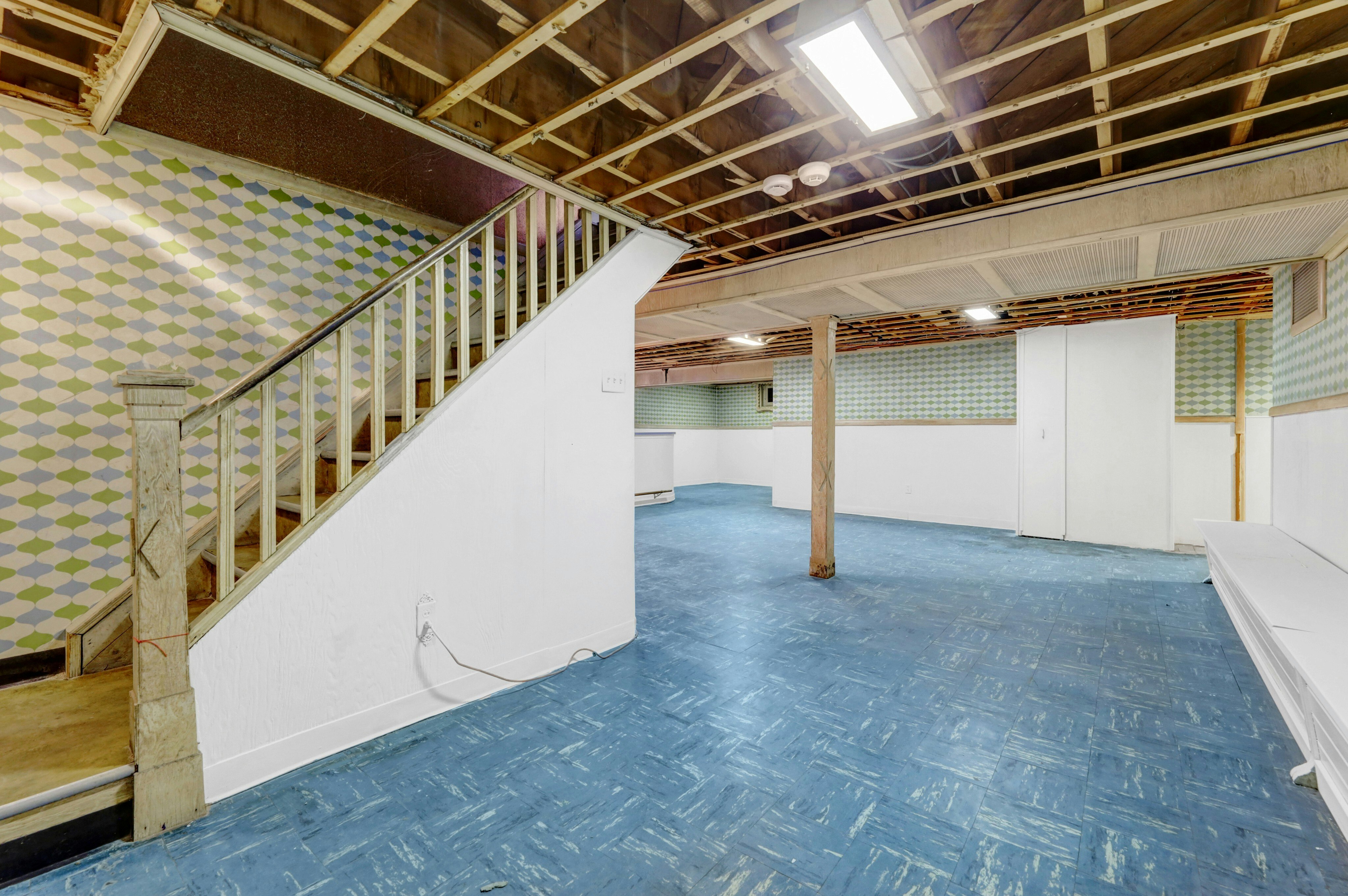 10-15 Ellis Avenue 