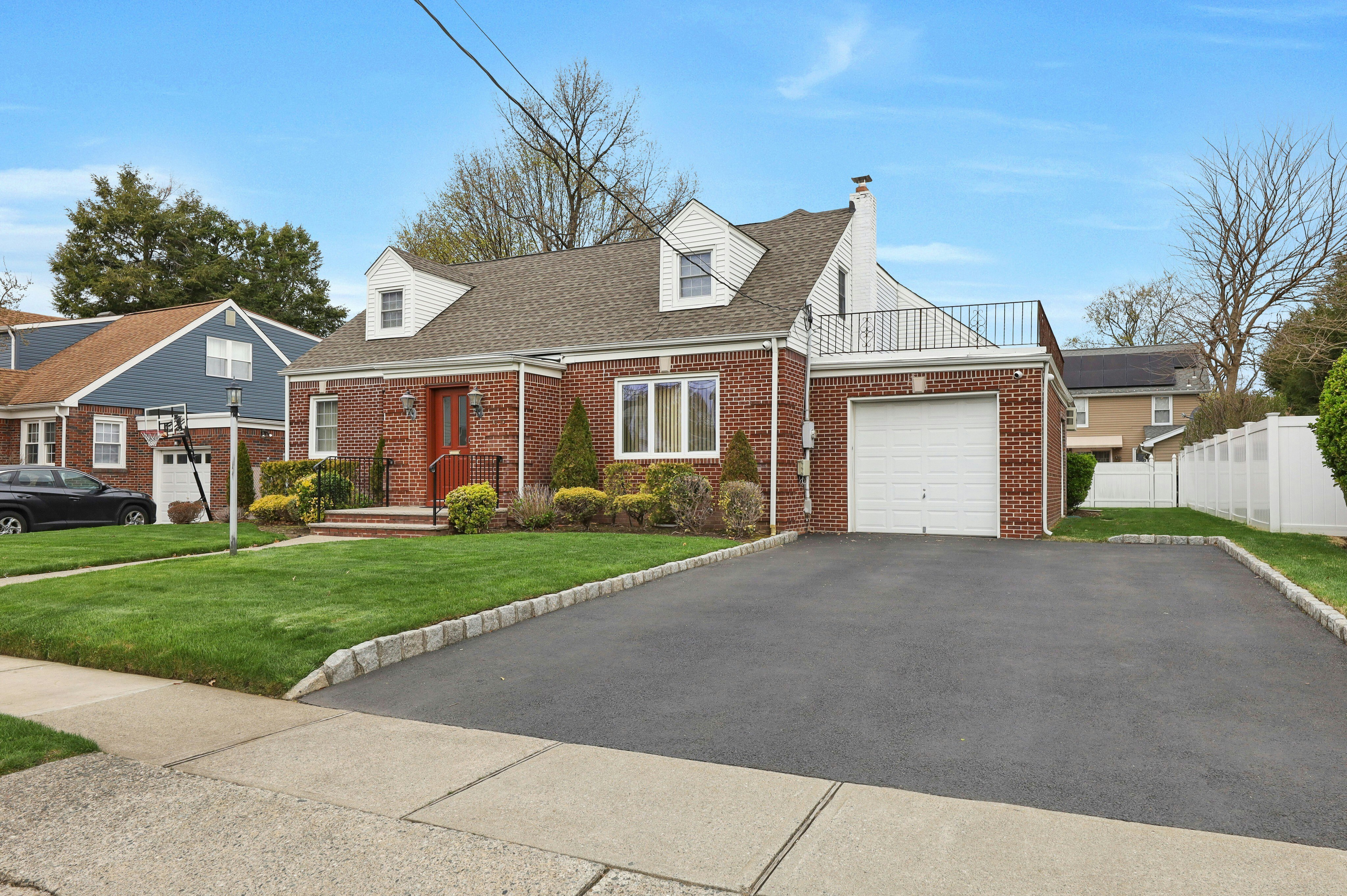 10-15 Ellis Avenue 
