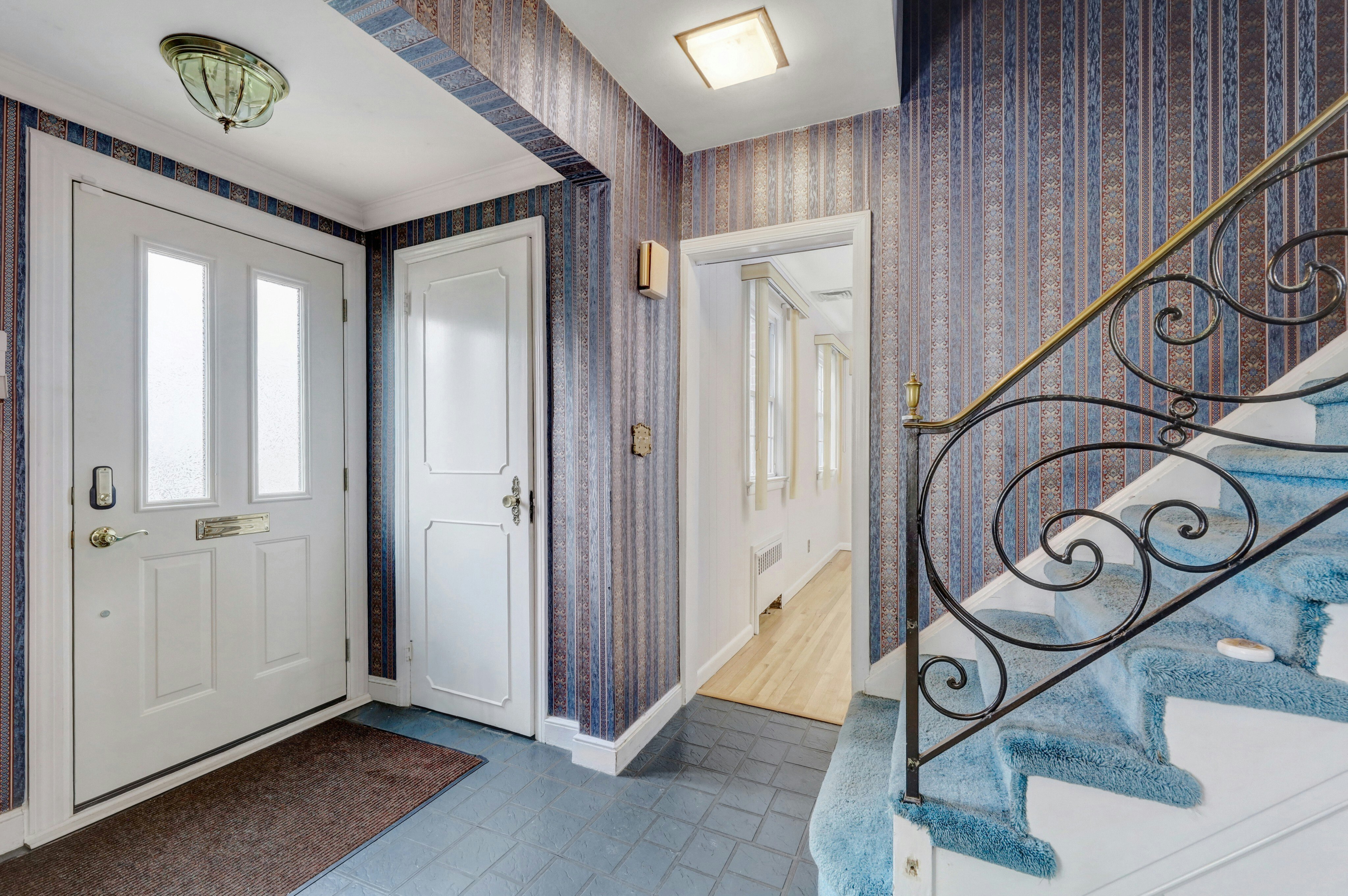 10-15 Ellis Avenue 