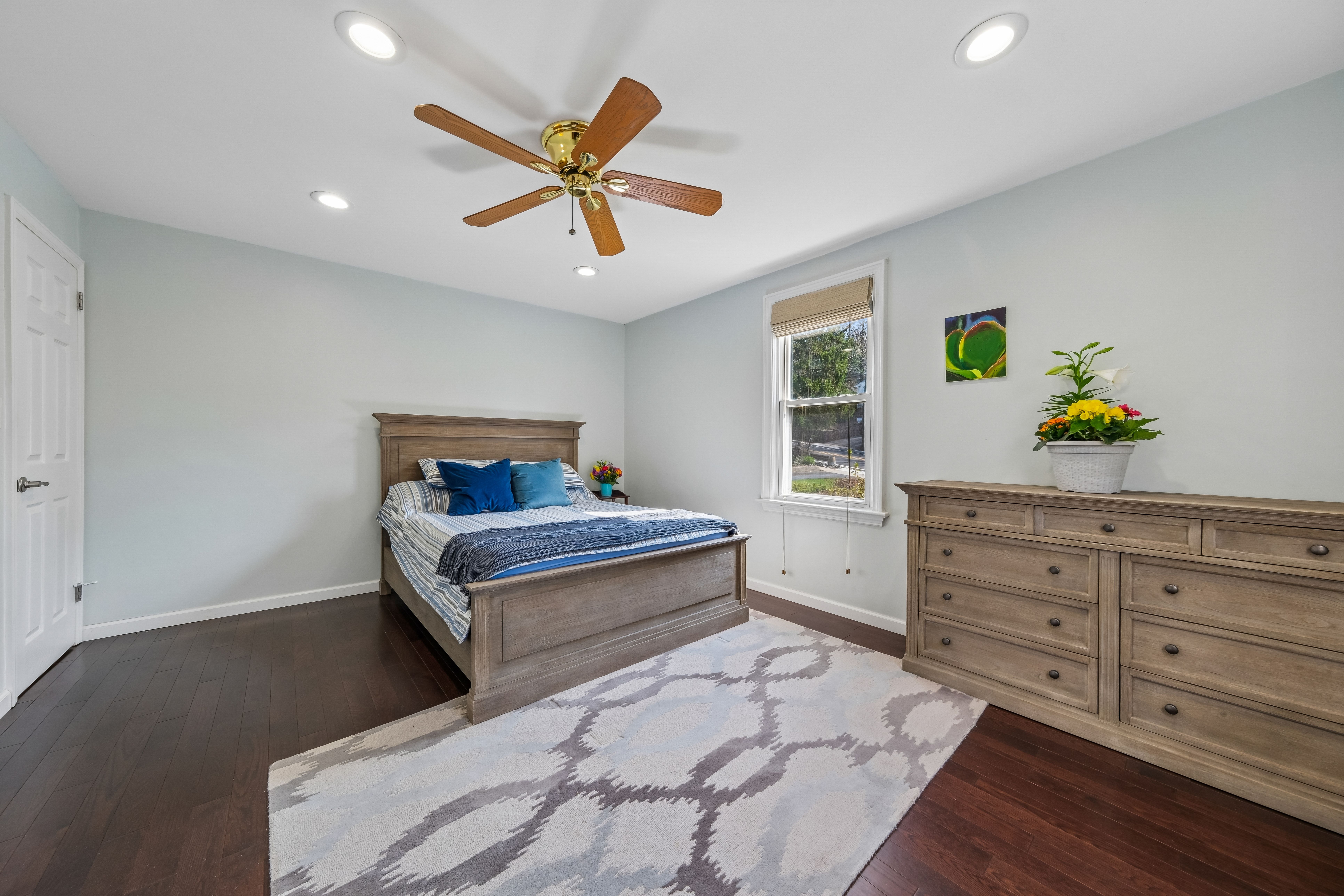 453 Fort Lee Road 