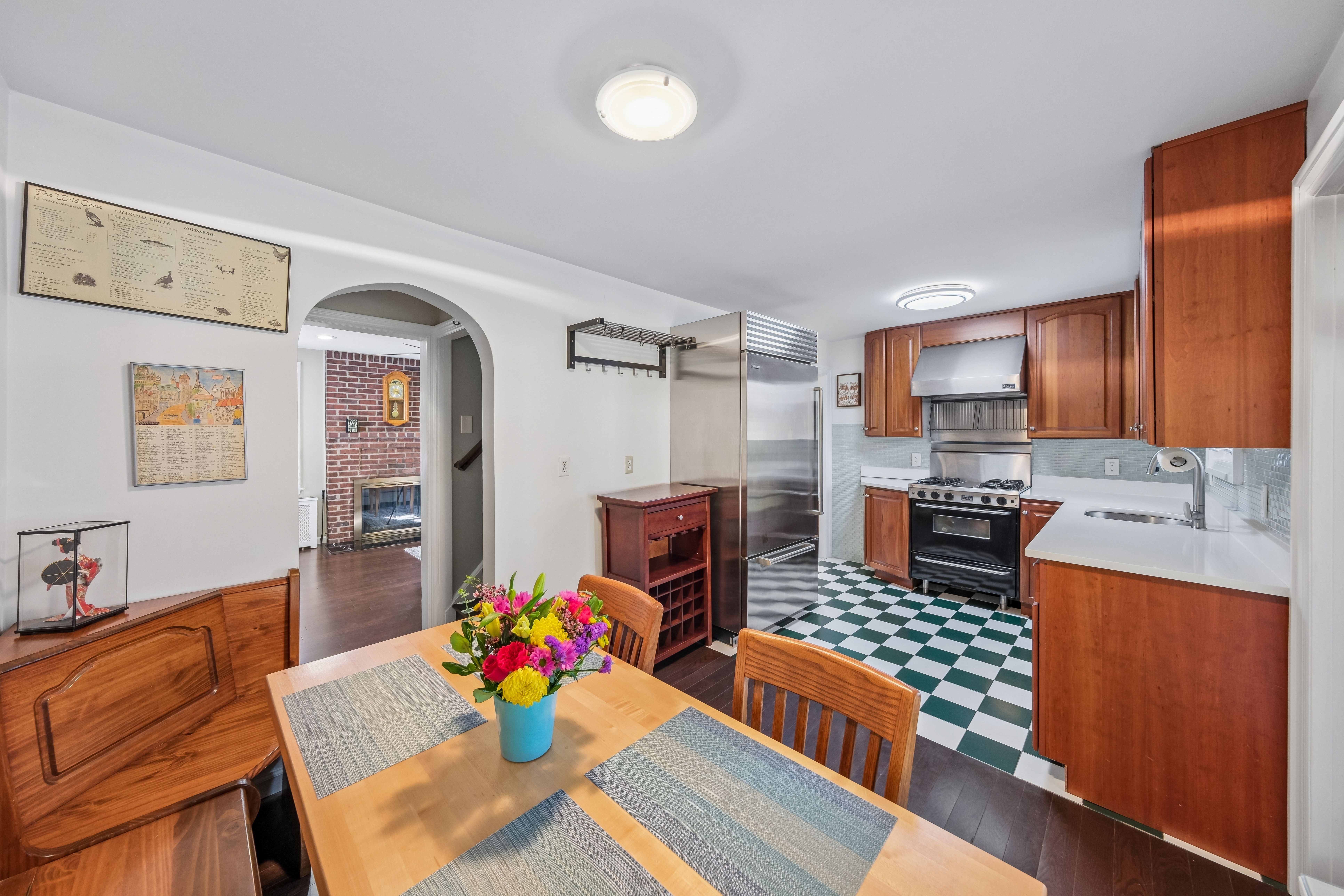 453 Fort Lee Road 