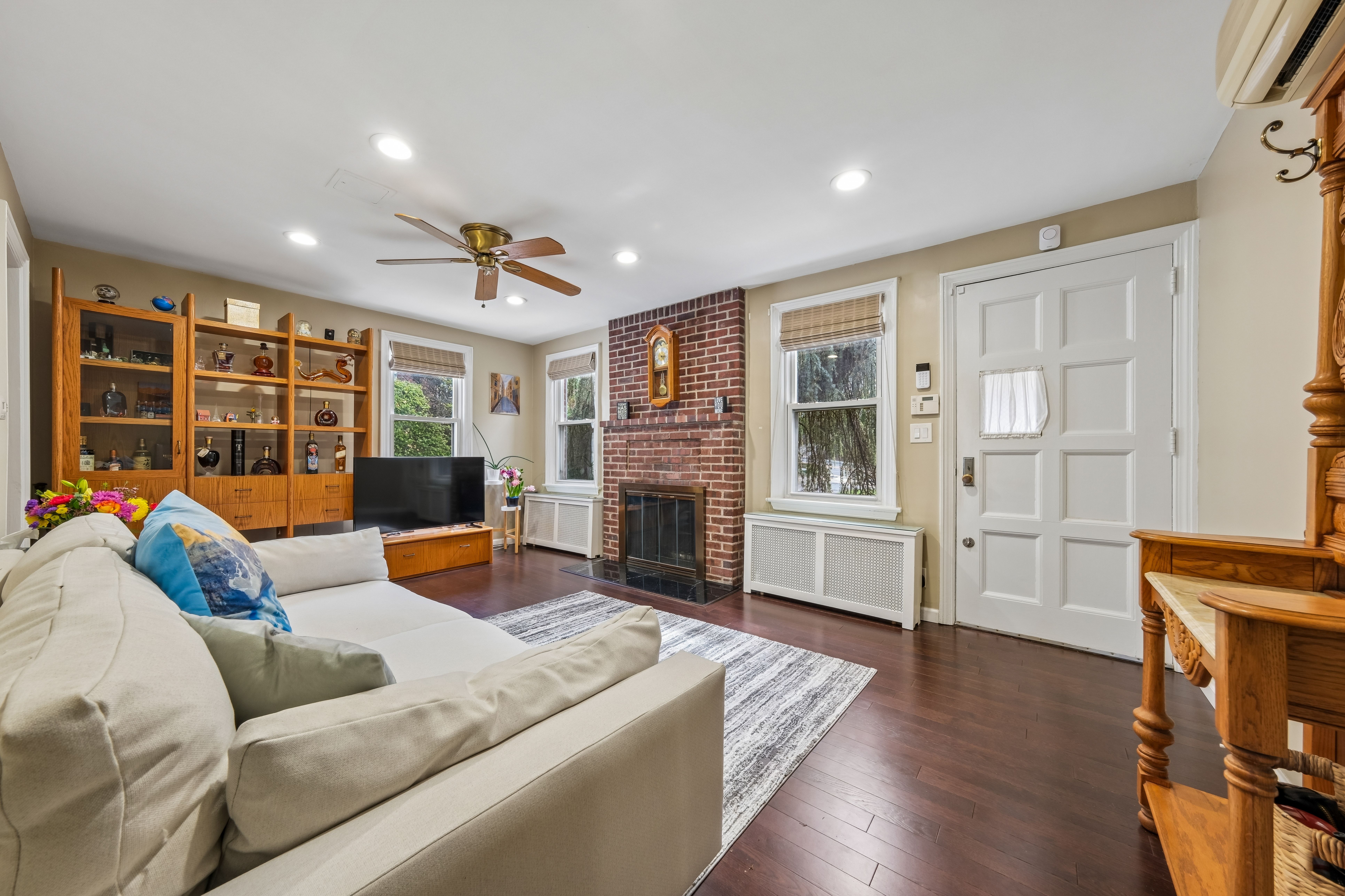 453 Fort Lee Road 