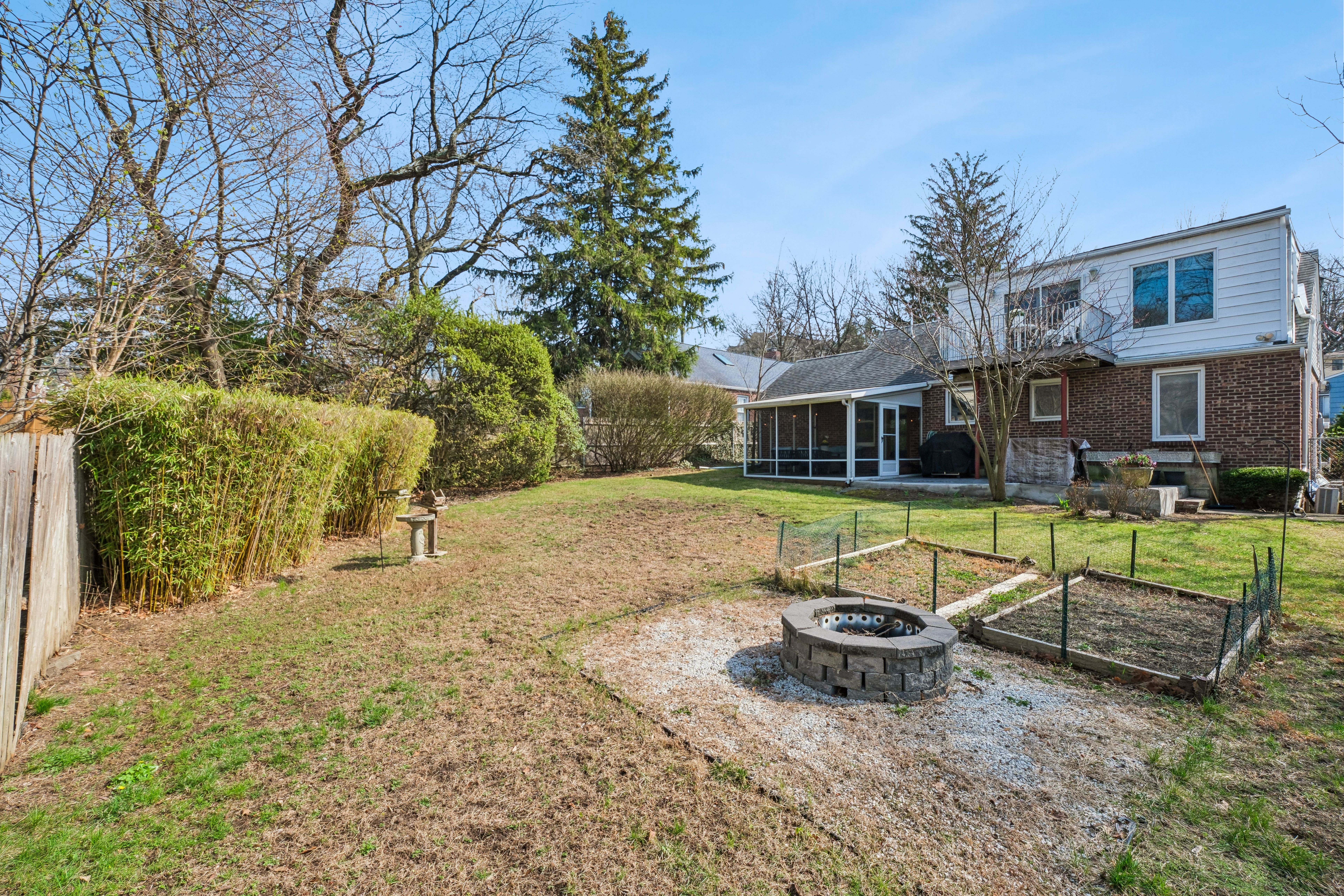 453 Fort Lee Road 