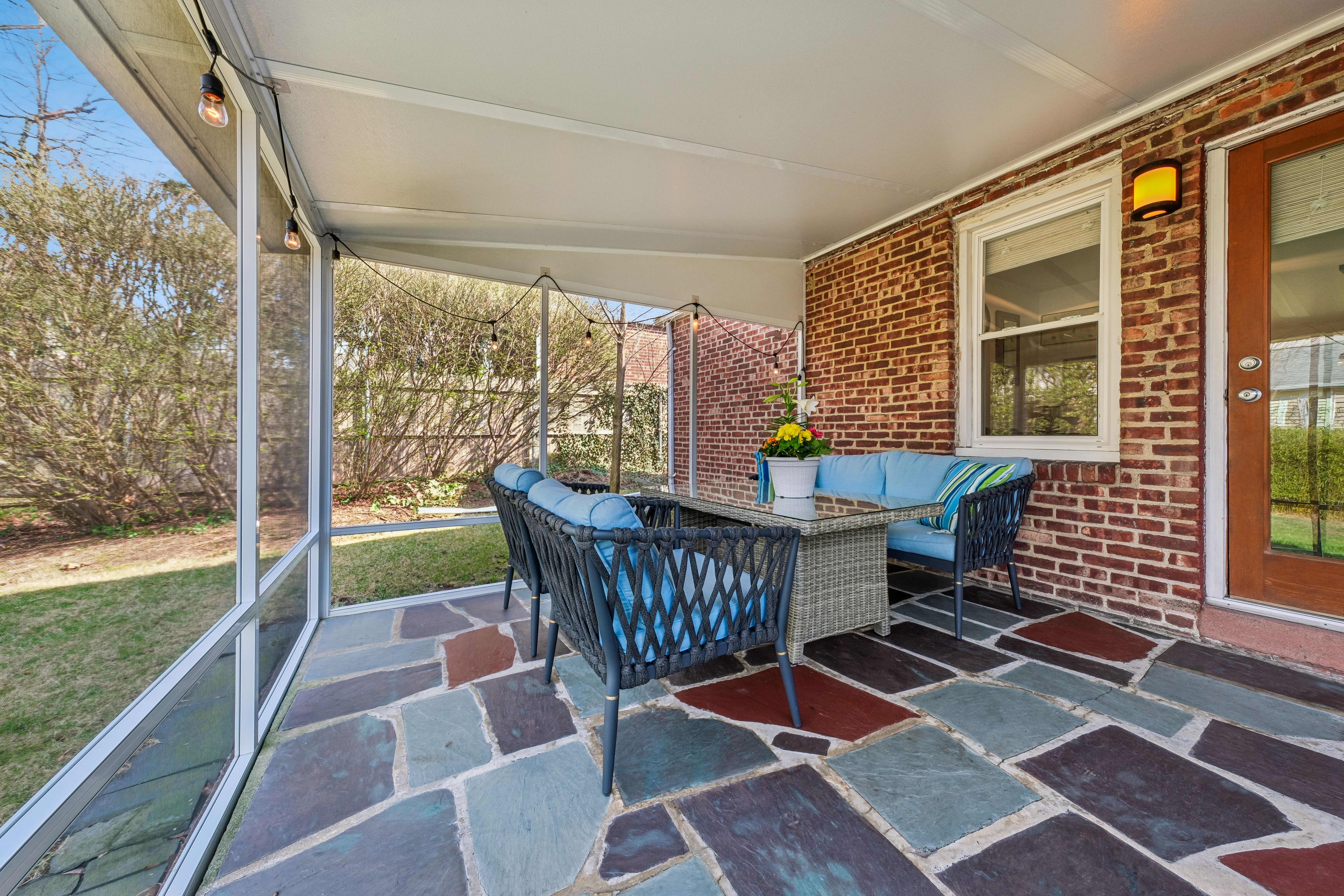 453 Fort Lee Road 