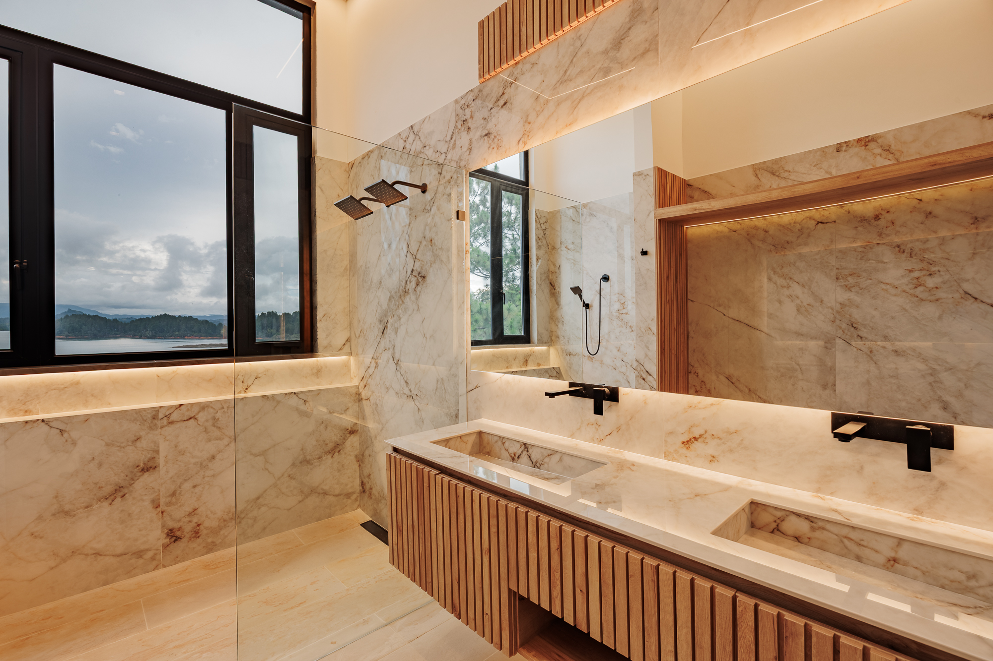 Guatape Reservoir Region 