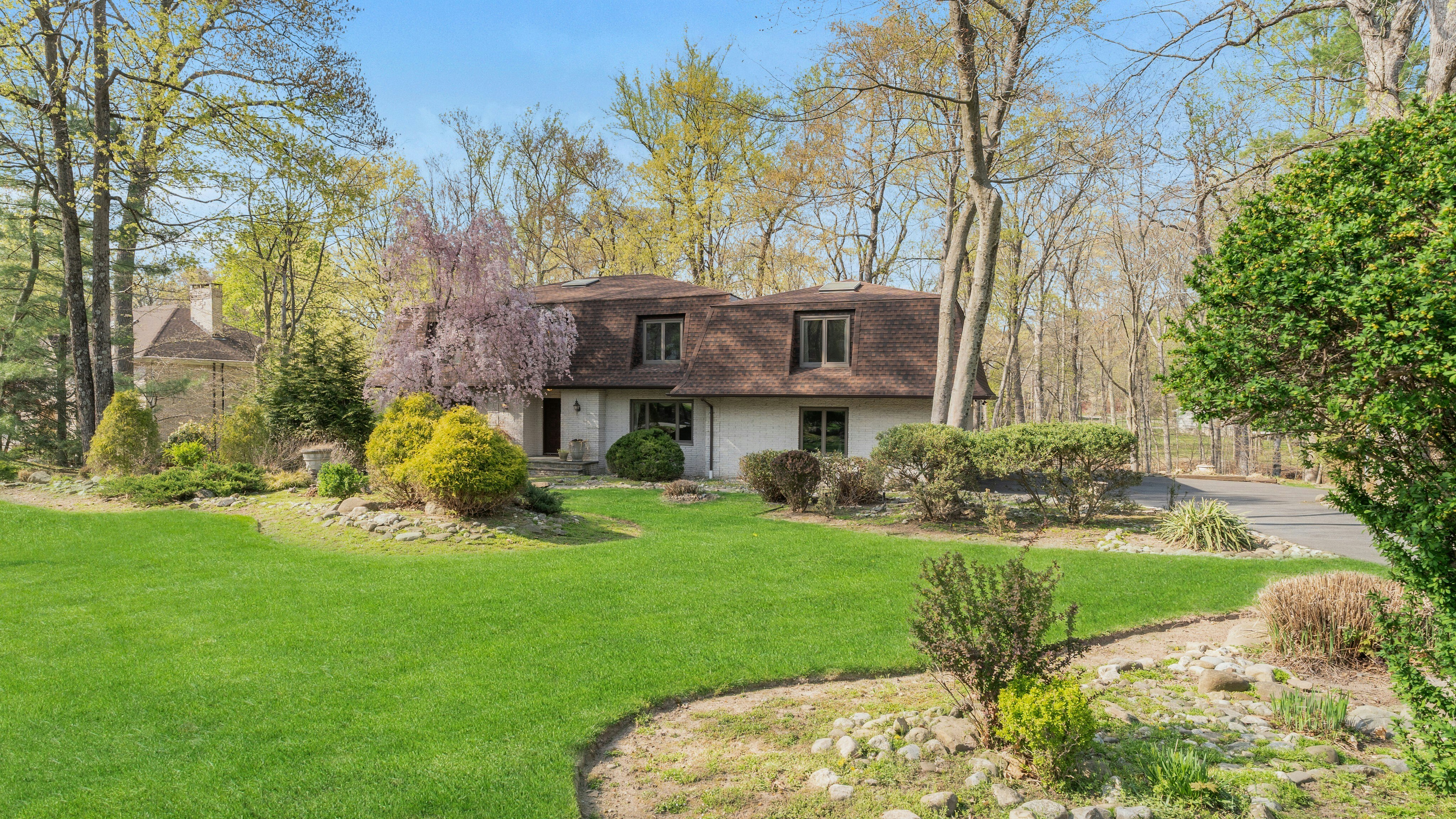 41 Gristmill Lane 