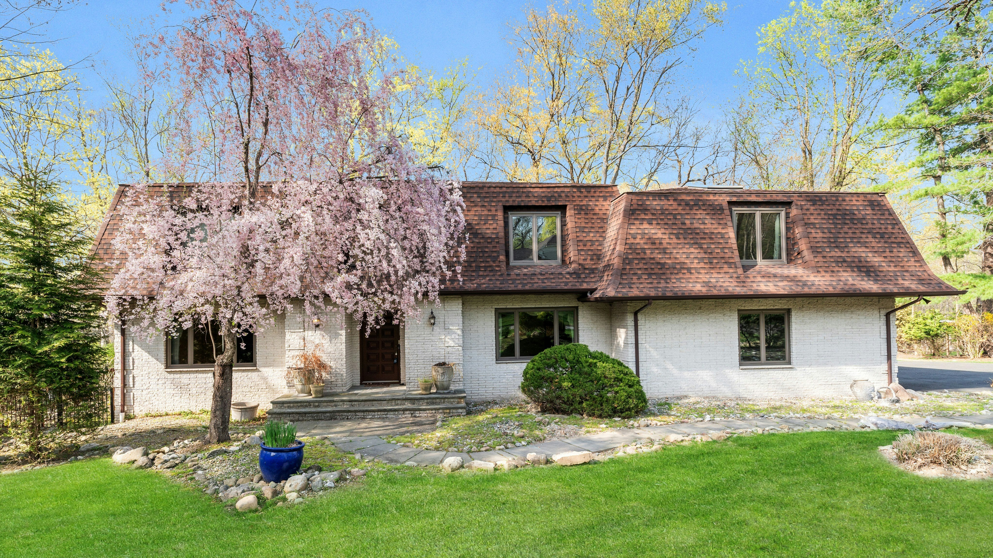 41 Gristmill Lane 