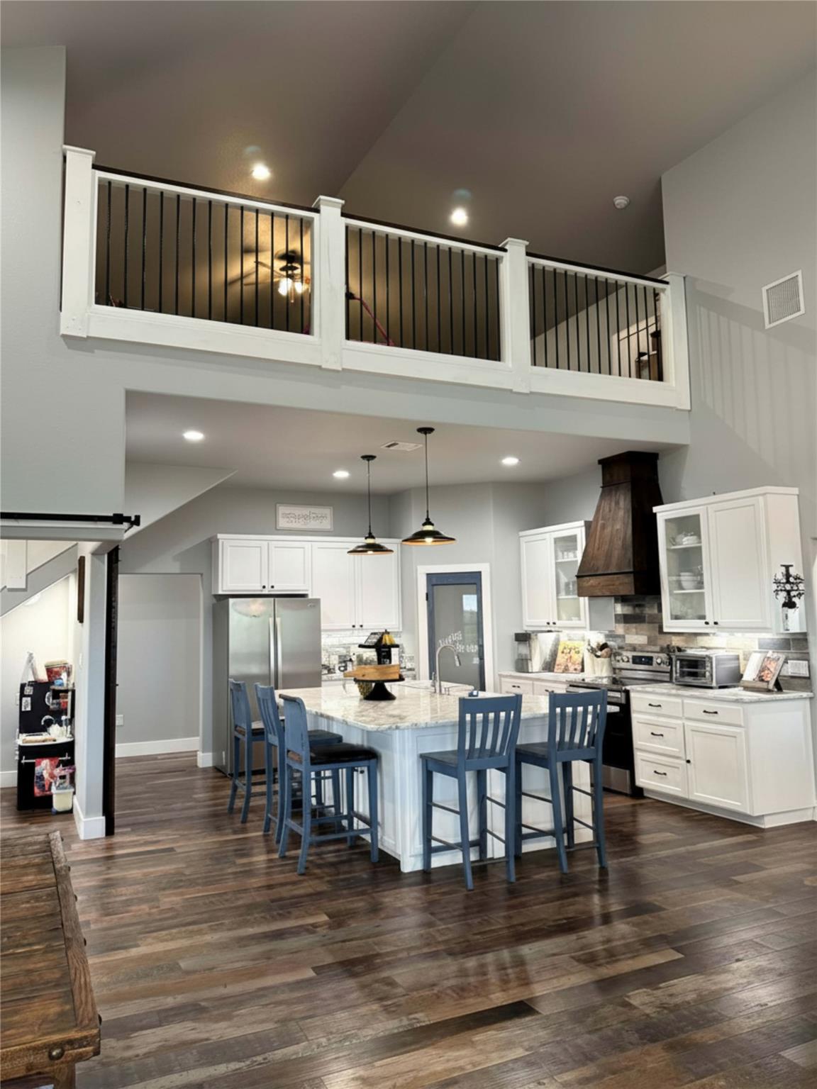 171 Lila LN
