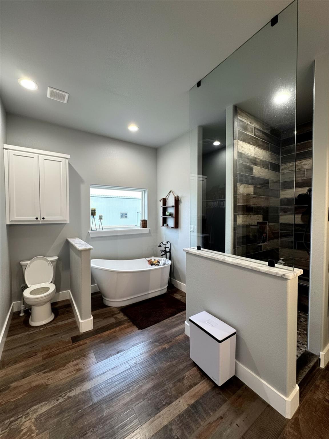 171 Lila LN